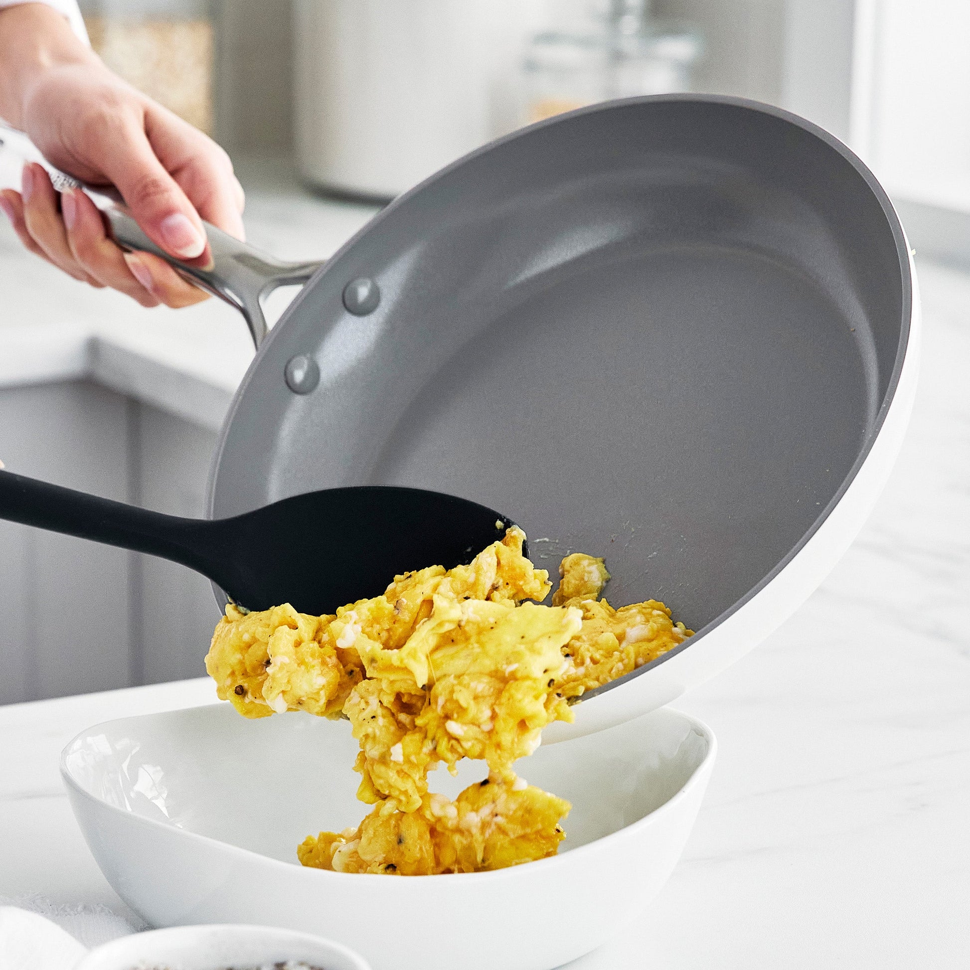 Eras Ceramic Nonstick 11-Piece Cookware Set | Cloud Cream