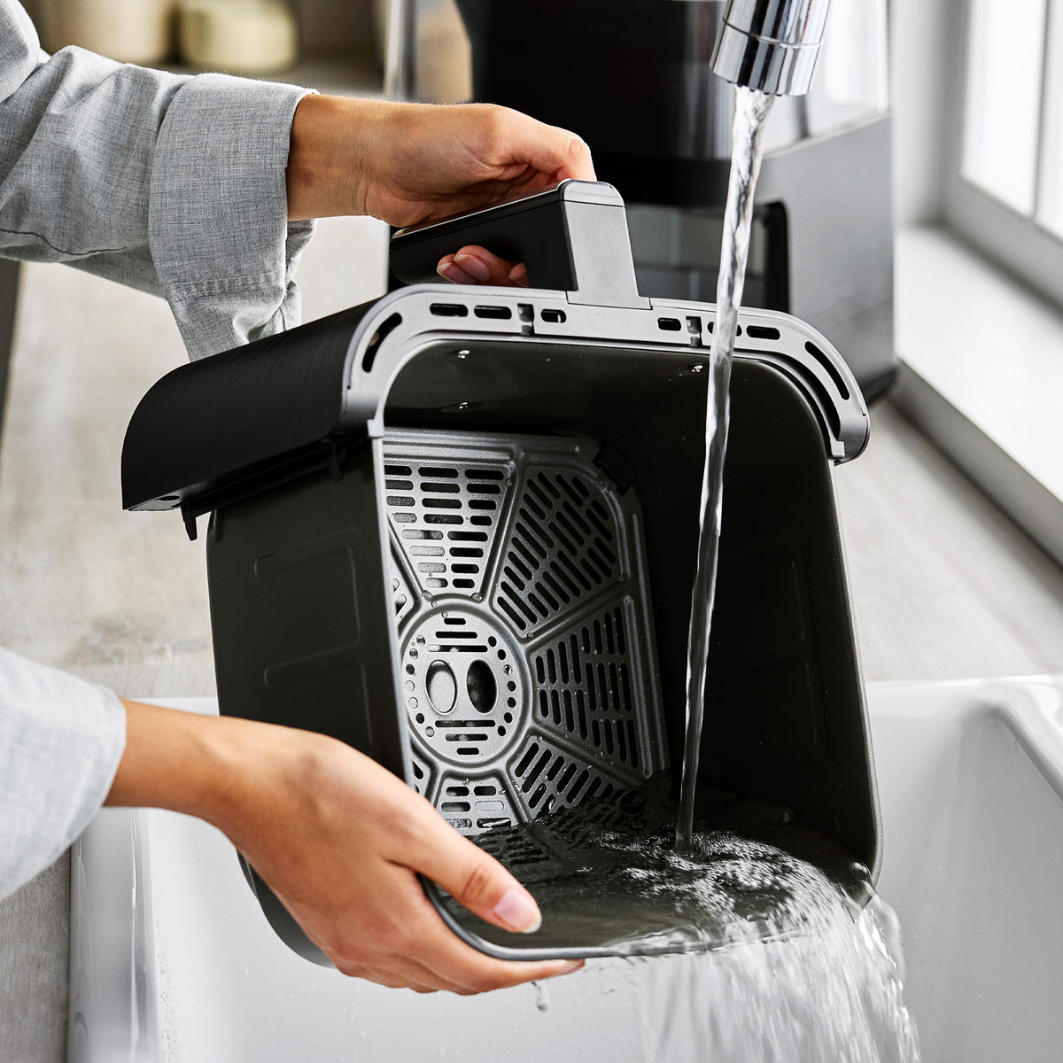 Bistro 7-Quart 360° Clear View Air Fryer