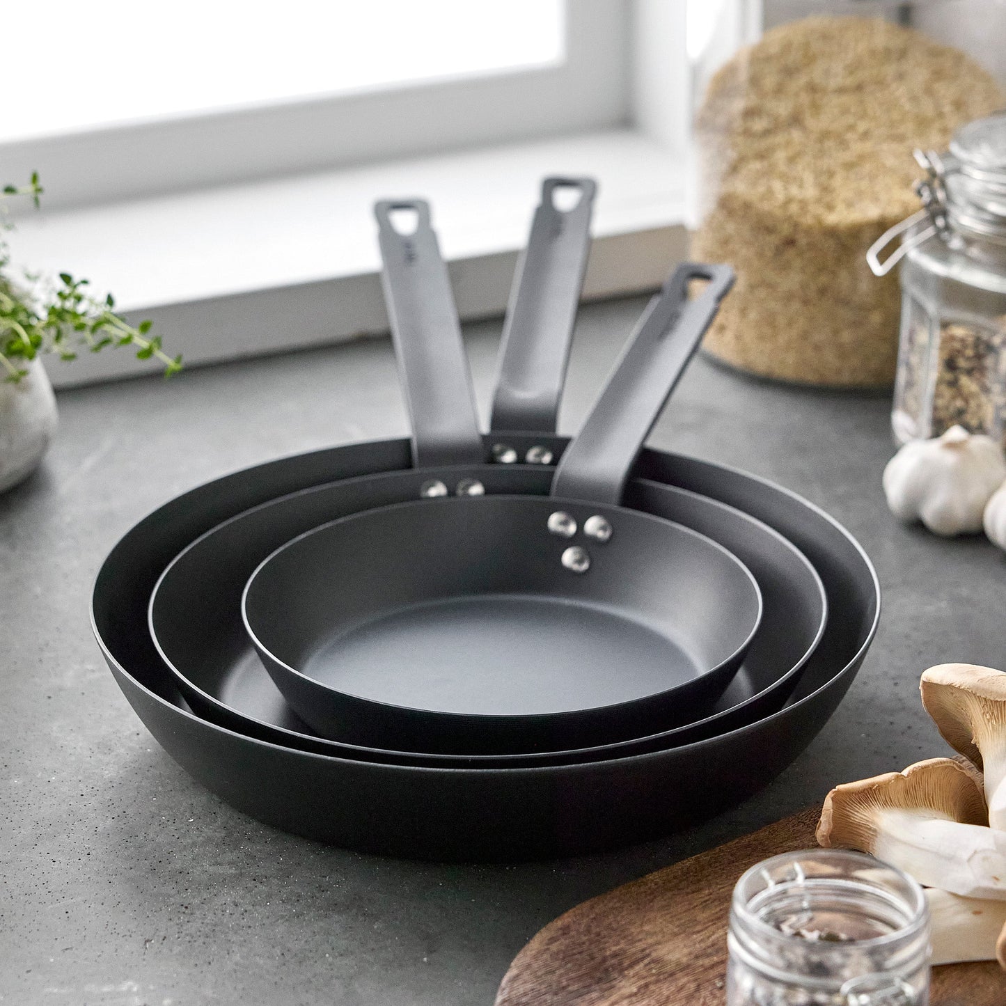 Bobby Flay by GreenPan 10" Carbon Steel Frypan