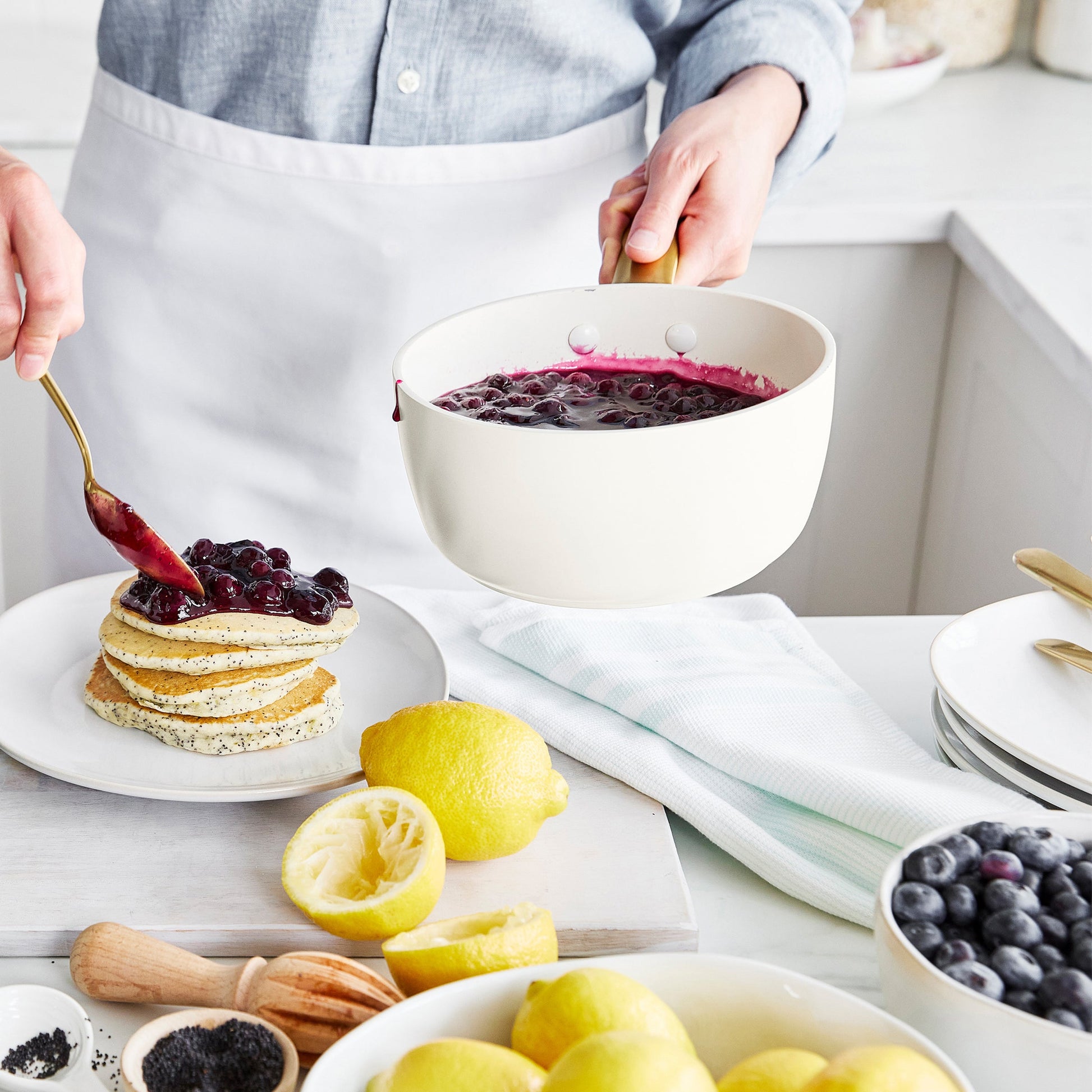 Reserve Pro 18-Piece Cookware & Bakeware Set | Cream