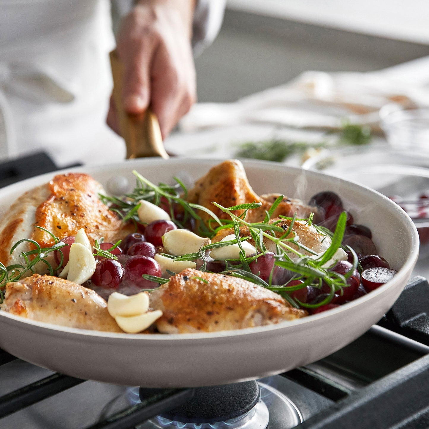 Reserve Pro Ceramic Nonstick 10-Piece Cookware Set | Oyster