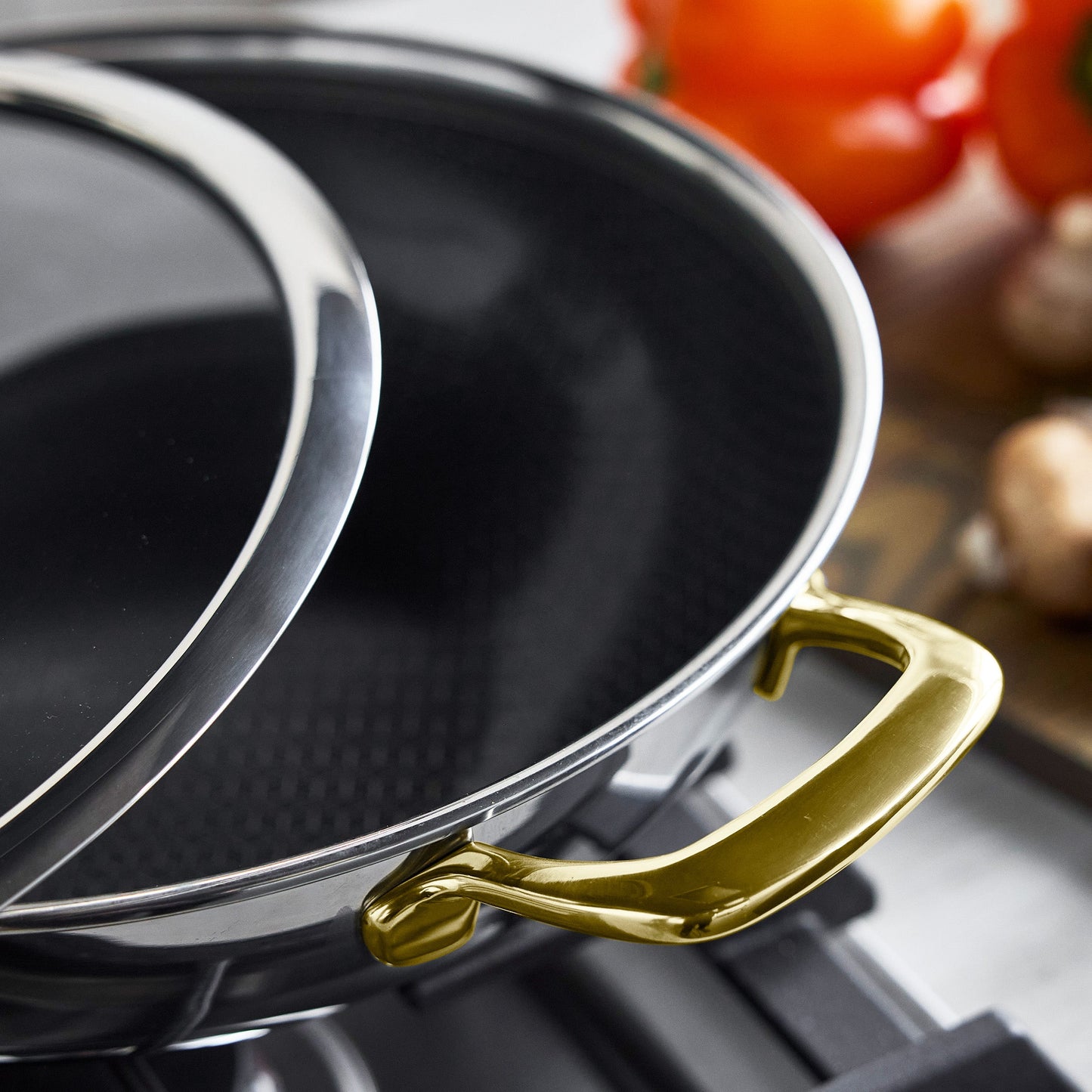 Spectra Gold Thermobond Hybrid Ceramic Nonstick 12" Wok with Lid