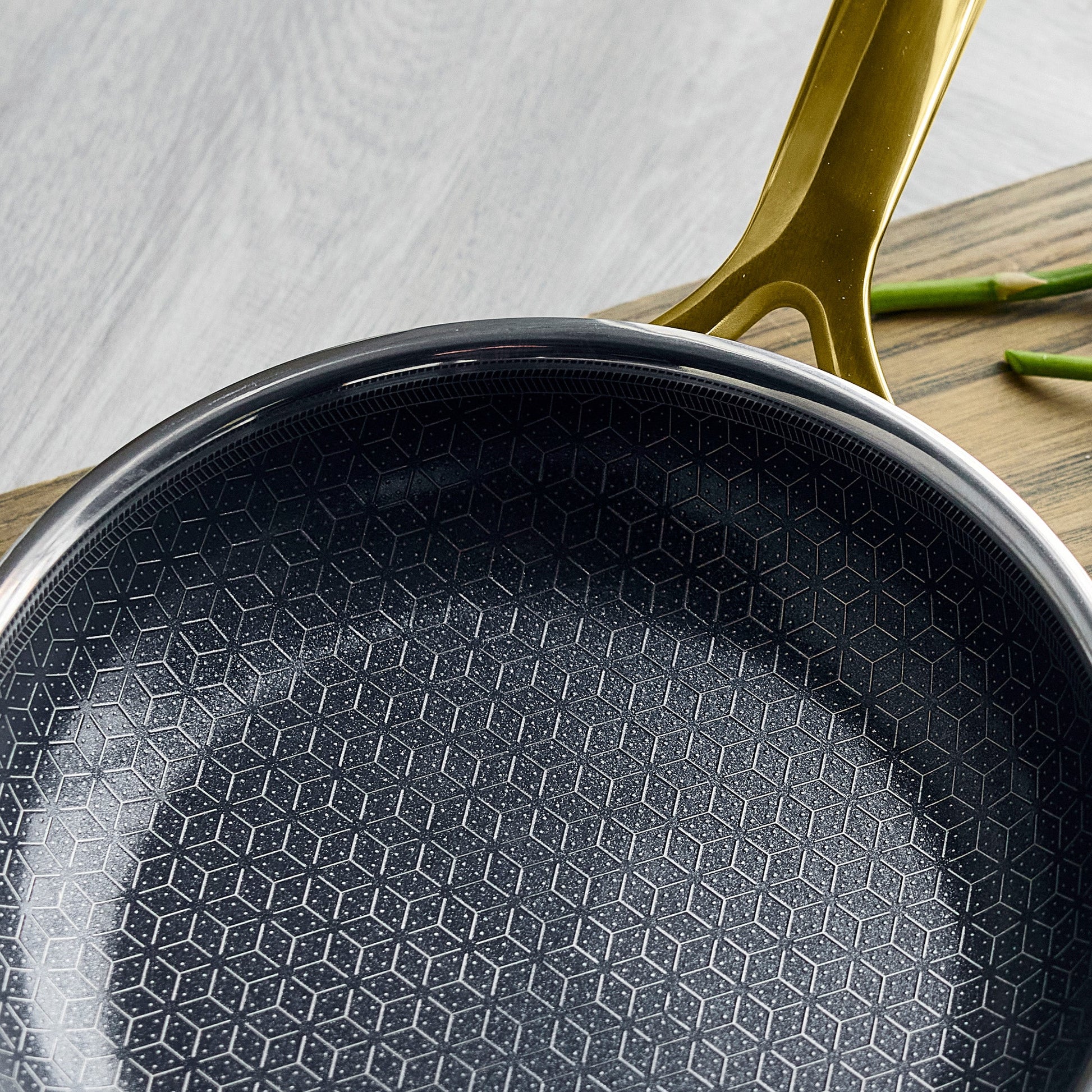 Spectra Gold Thermobond Hybrid Ceramic Nonstick 10" and 12" Frypan Set