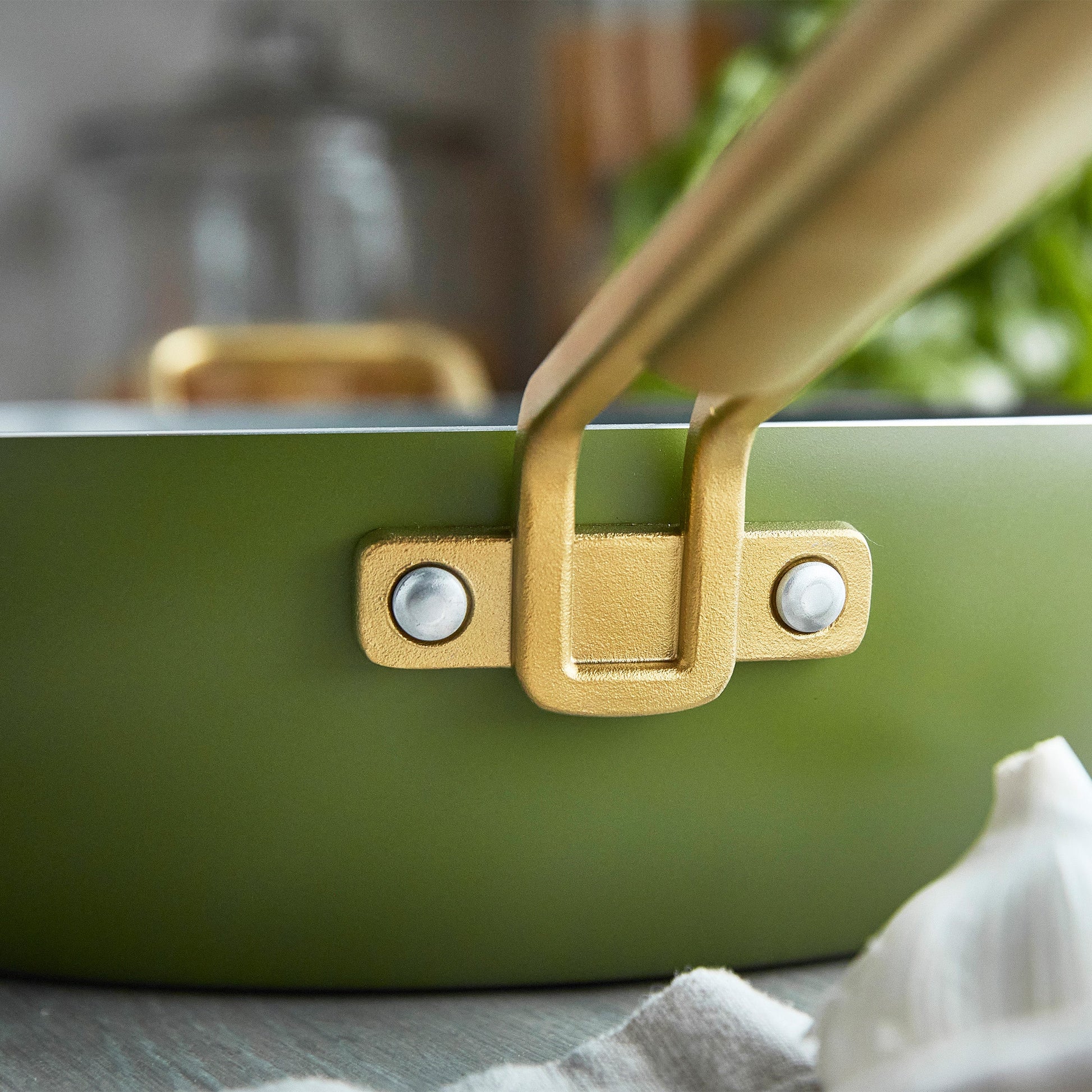Stanley Tucci™ Ceramic Nonstick 6.5-Quart Essential Stanley Pan | Tuscan Olive