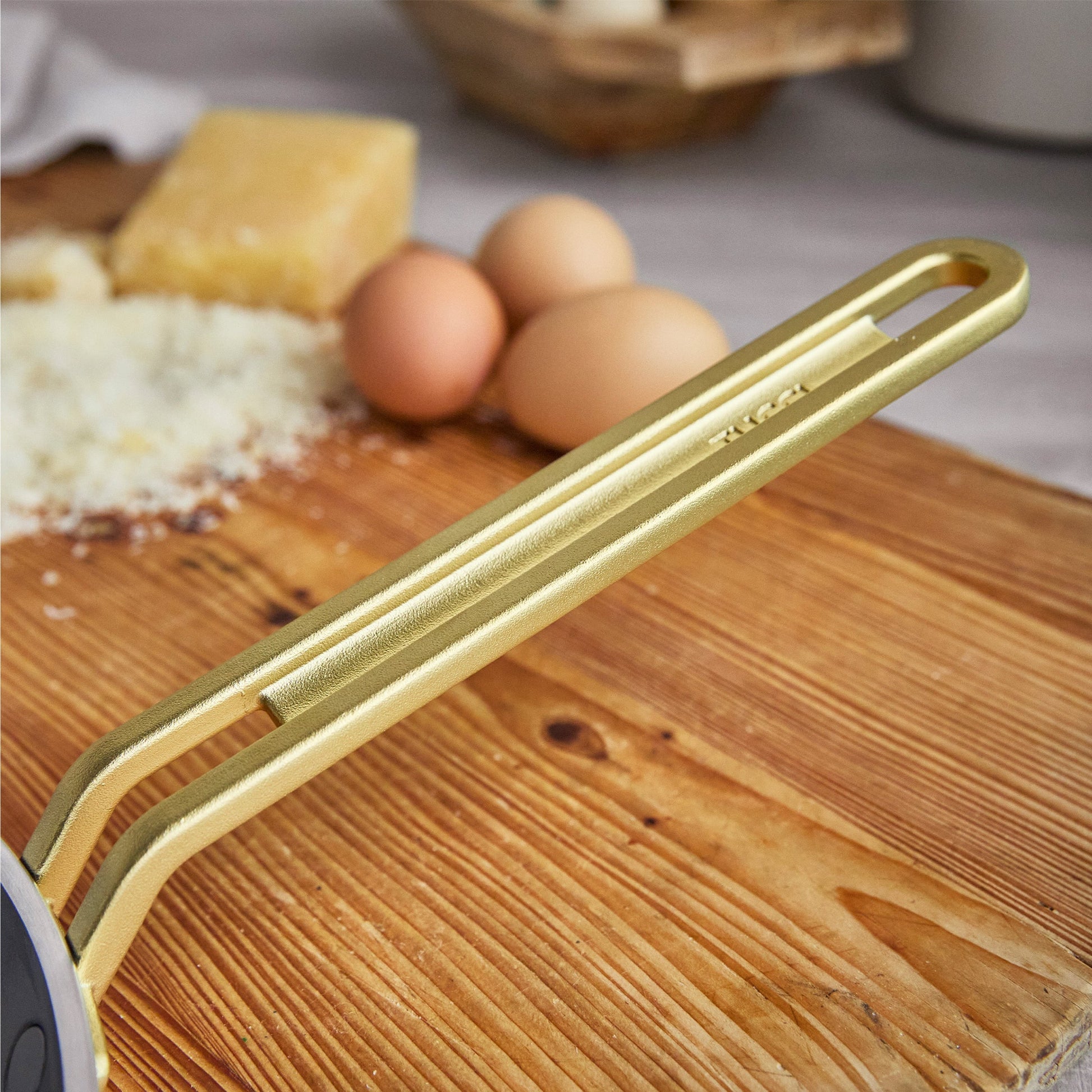 Stanley Tucci™ Ceramic Nonstick 10" Crepe and Omelette Pan | Marino Blue