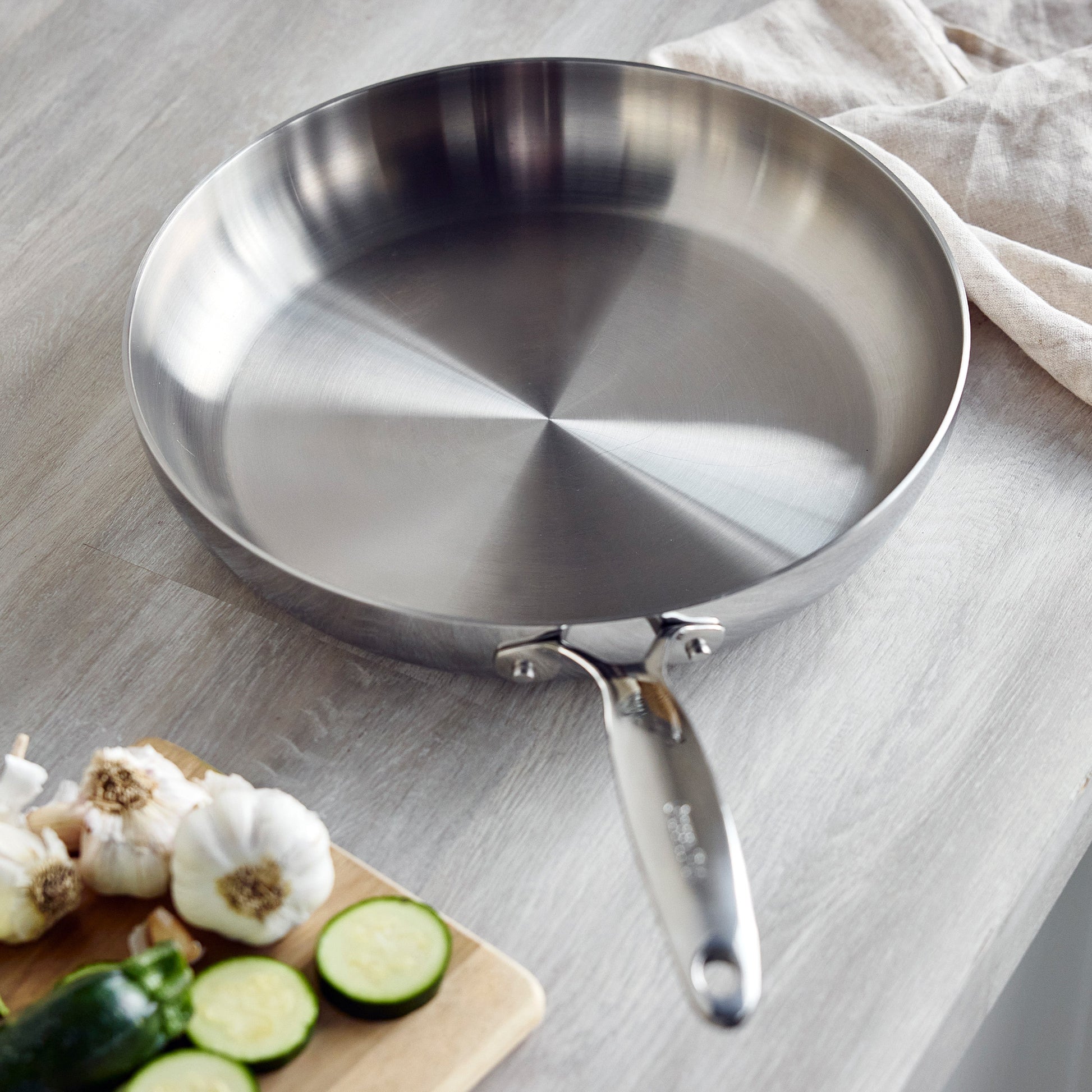 Valencia Pro Stainless Steel Uncoated 12" Frypan