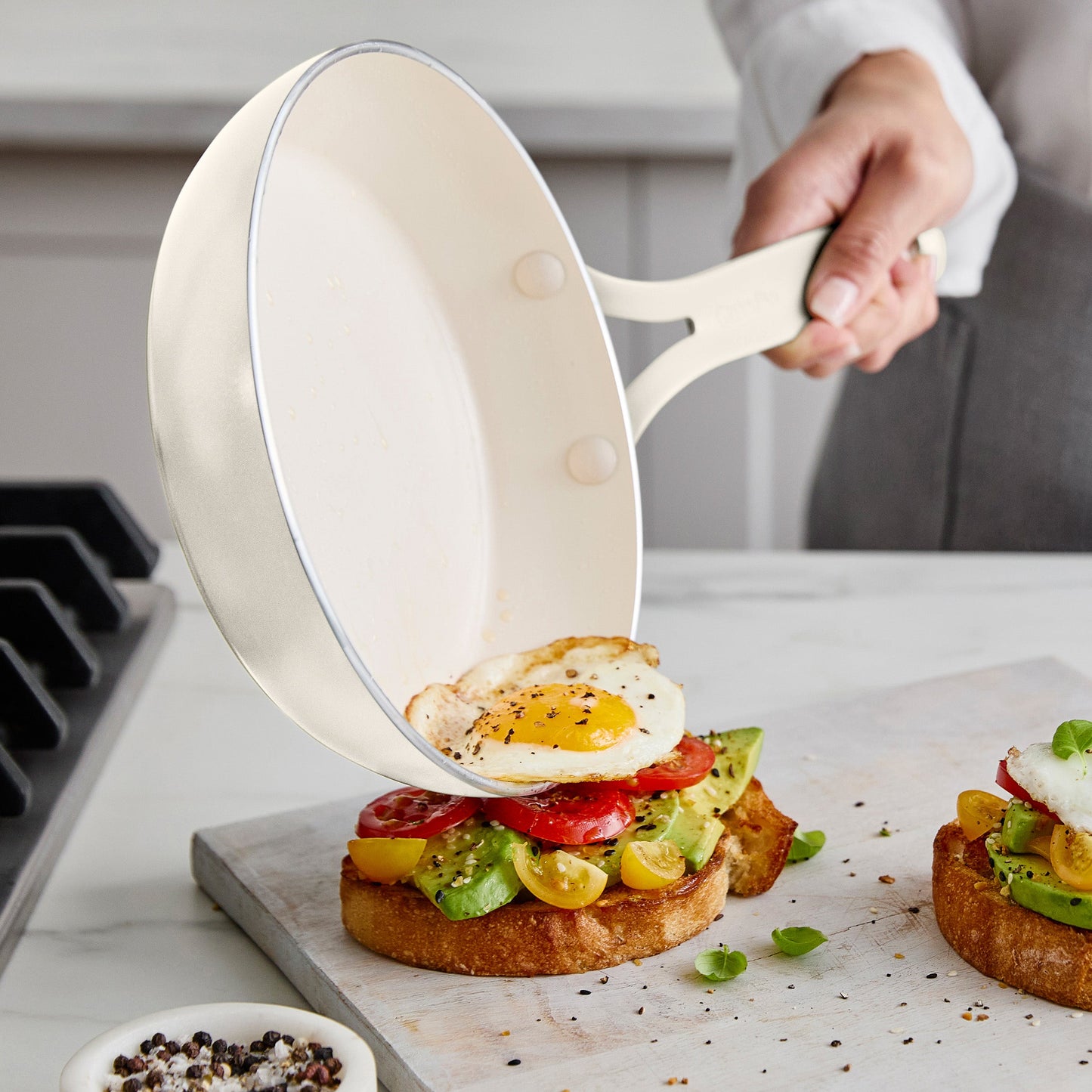 Nova Gallery Ceramic Nonstick 10-Piece Cookware Set | Cream
