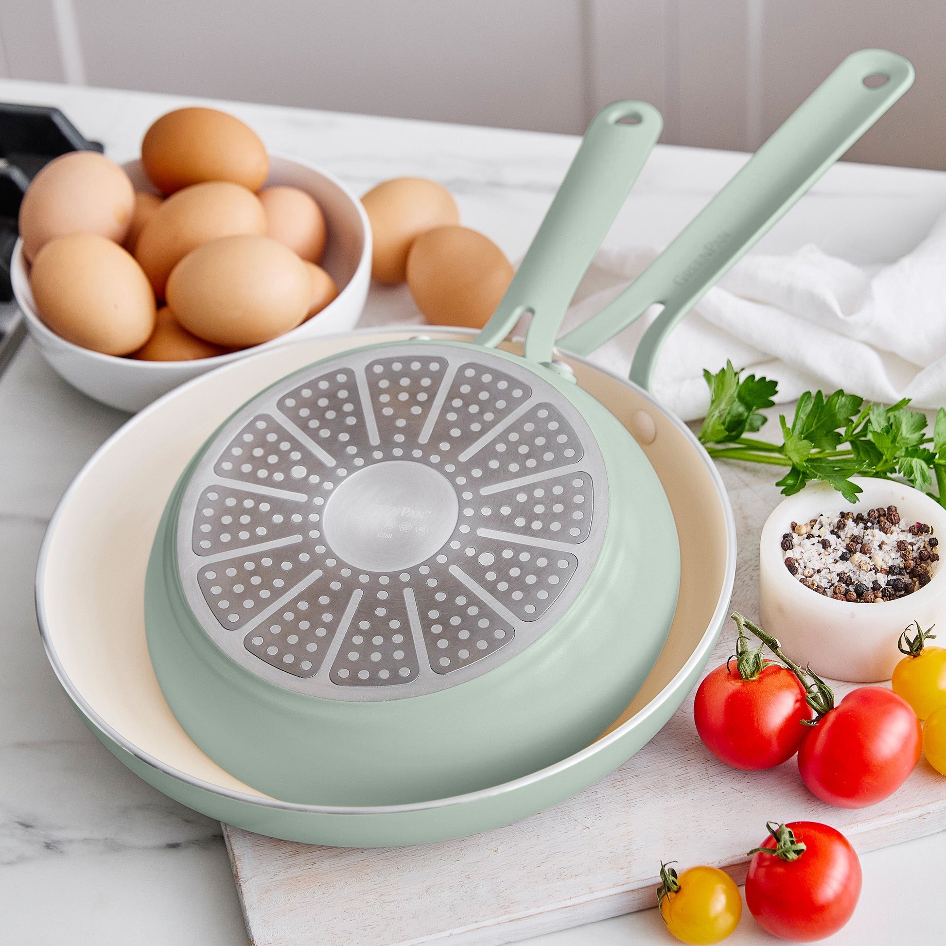 Nova Gallery Ceramic Nonstick 10-Piece Cookware Set | Pistachio