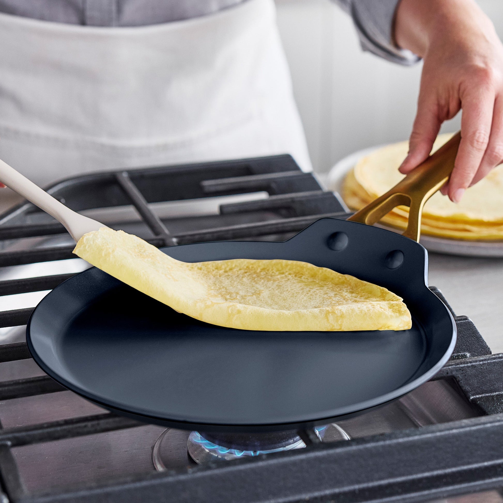 Reserve Pro Ceramic Nonstick 10" Crepe Pan | Black