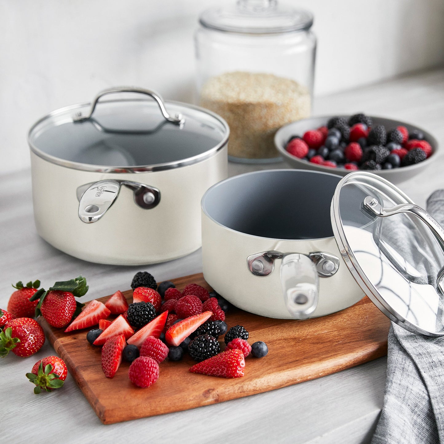 Valencia Pro Ceramic Nonstick 11-Piece Cookware Set | Cream