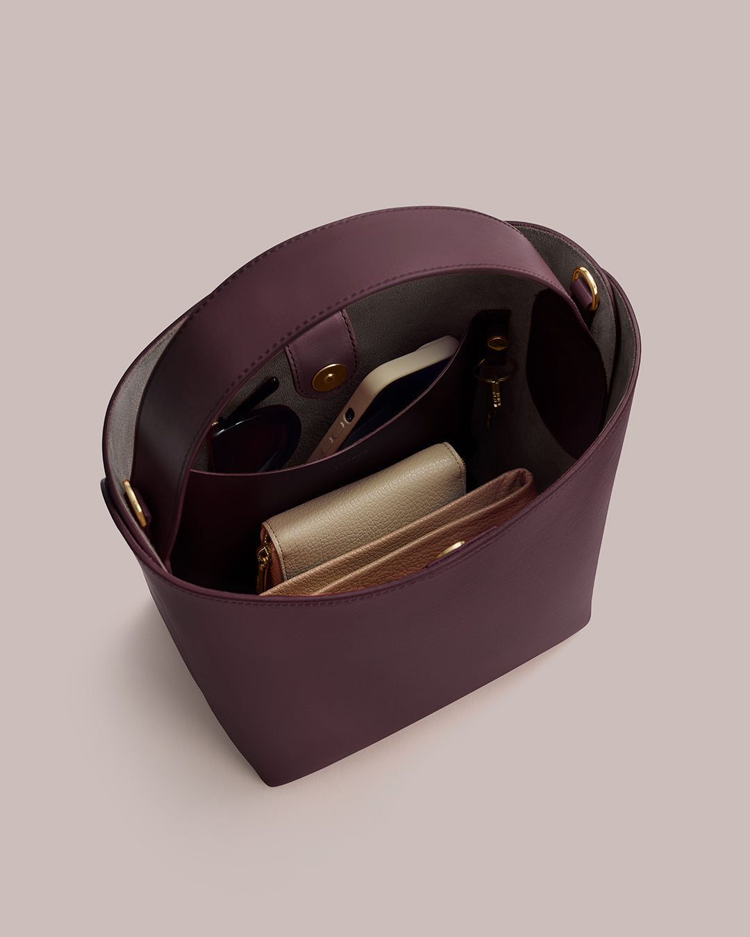 Linea Bucket Bag