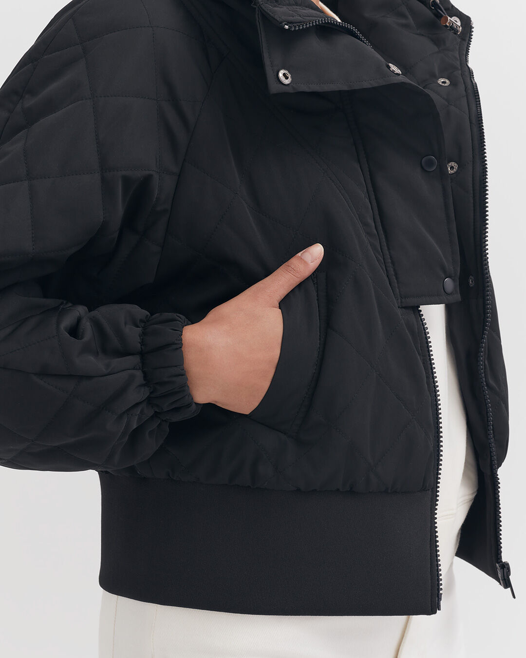 Balloon Sleeve Light Puffer