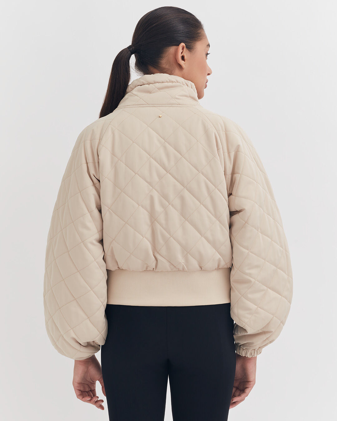 Balloon Sleeve Light Puffer