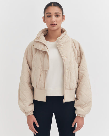 Balloon Sleeve Light Puffer