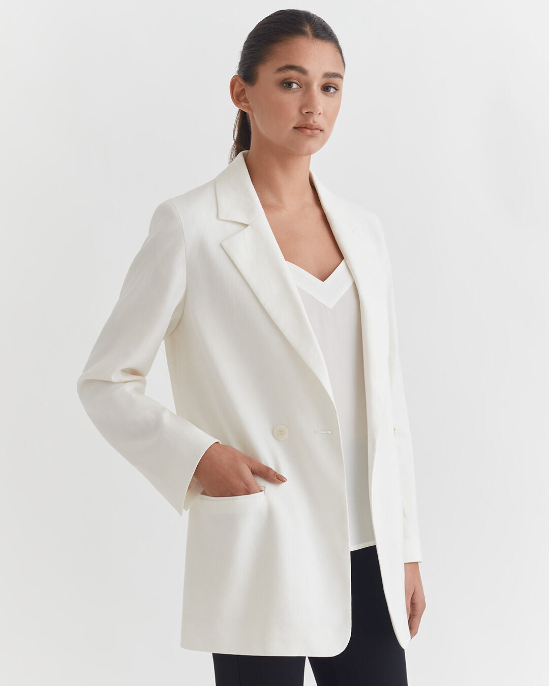 Linen Relaxed Blazer