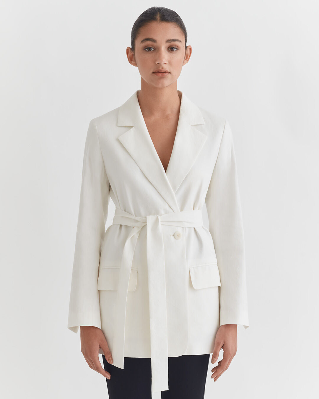 Linen Relaxed Blazer