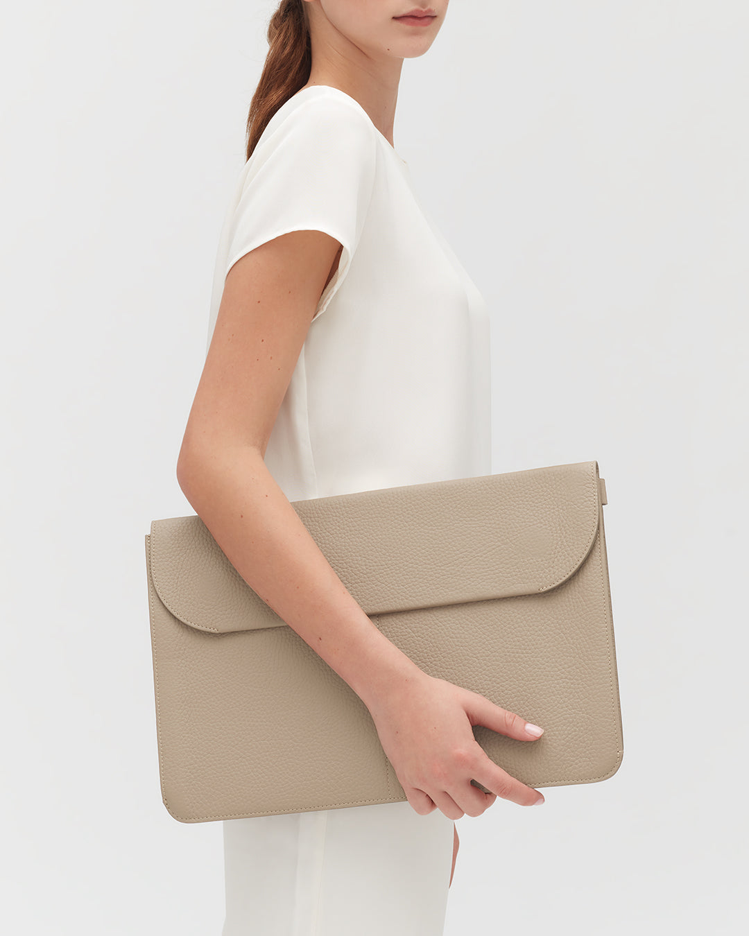 Tech Carryall 16-inch