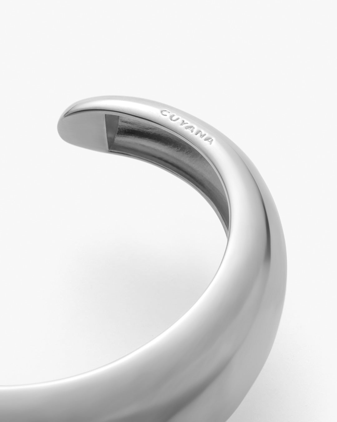 Sculpted Cuff