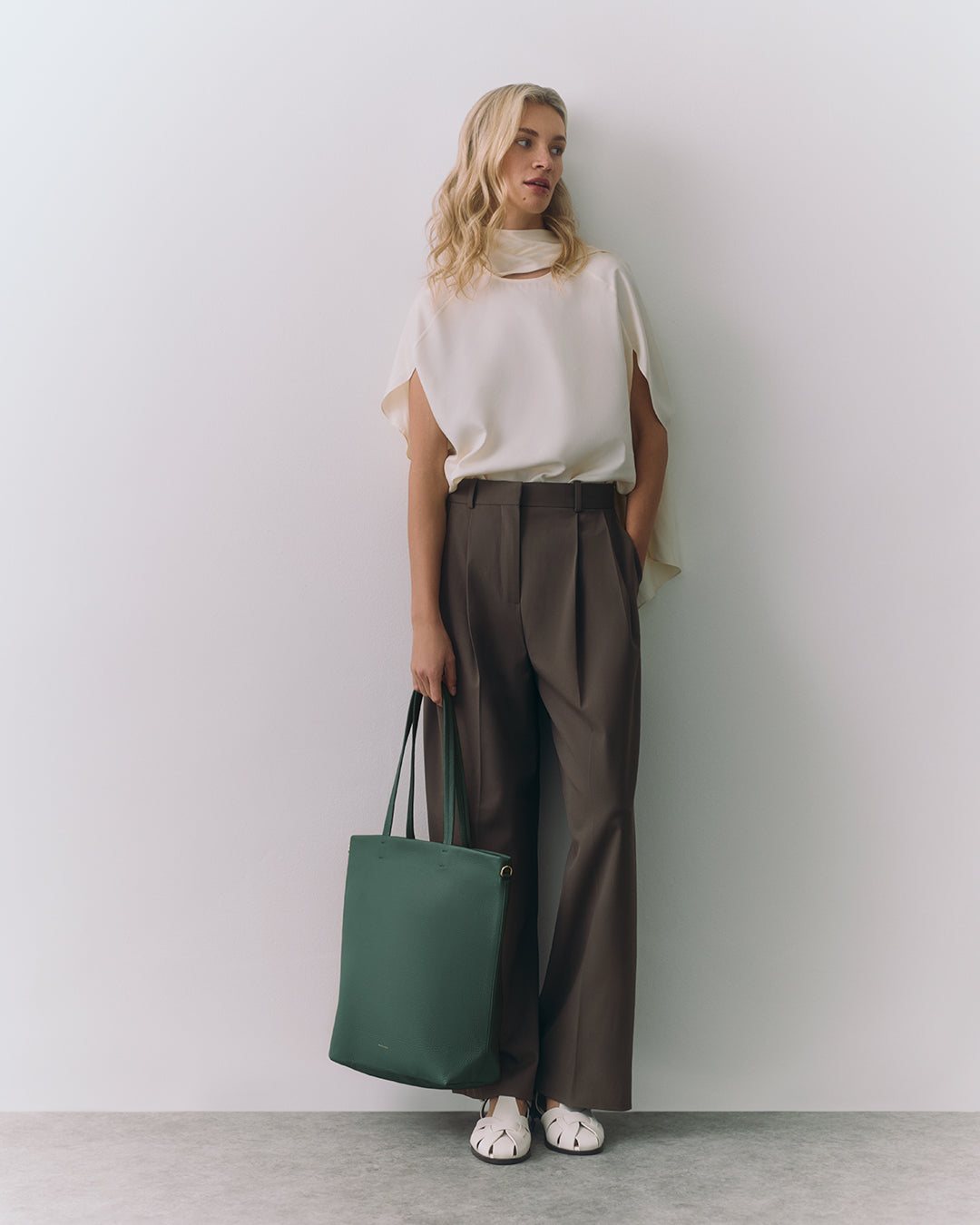Tall Easy Zipper Tote