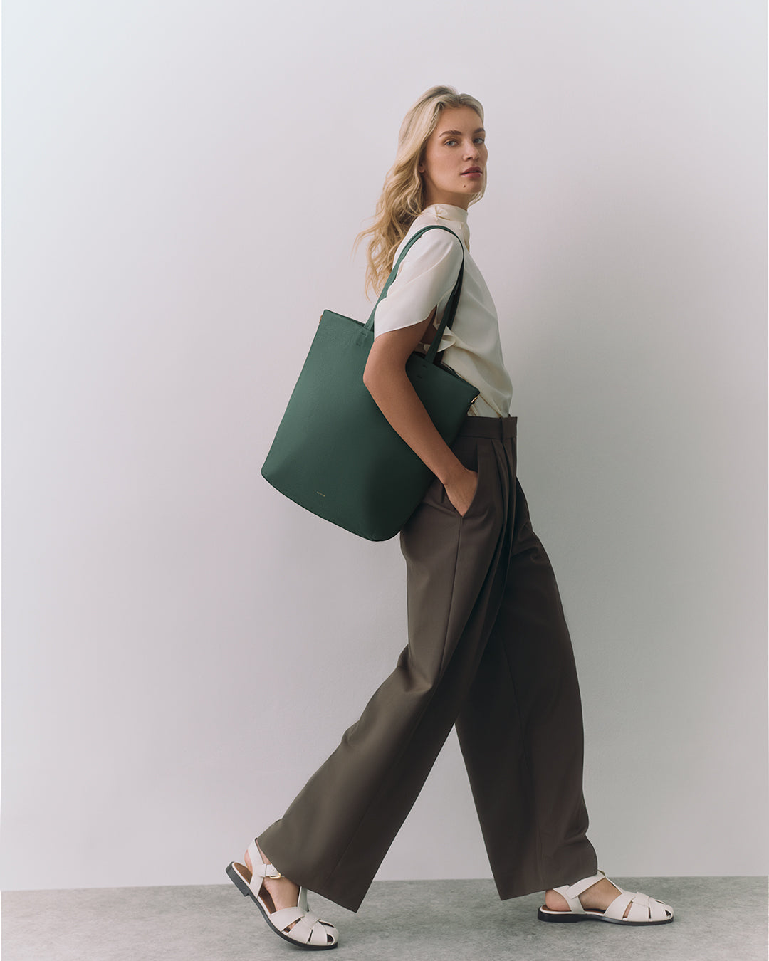 Tall Easy Zipper Tote