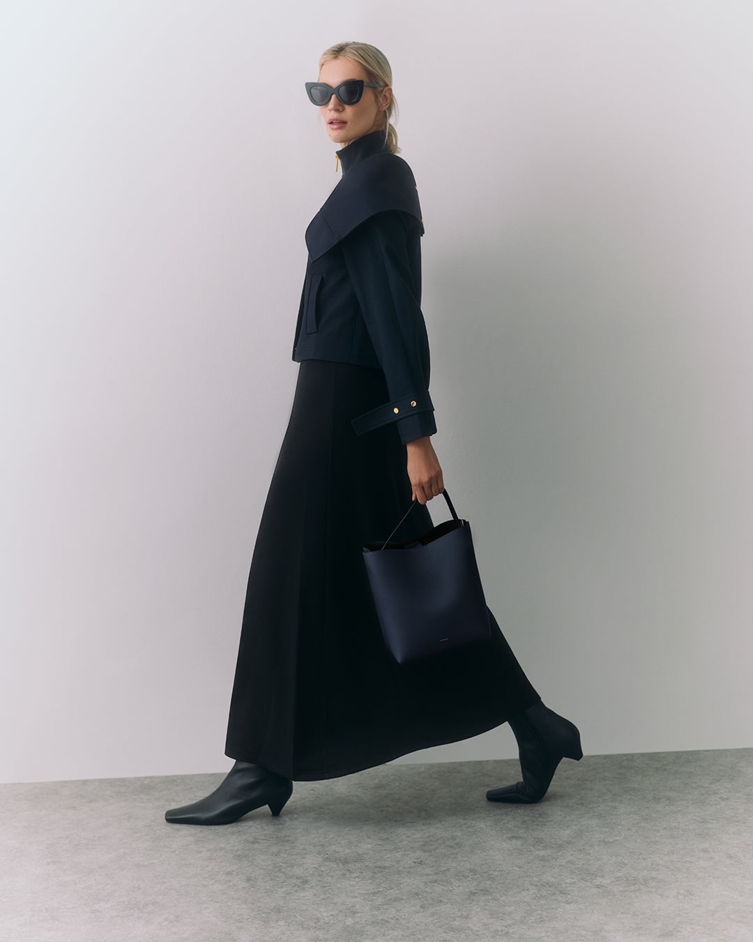 Linea Bucket Bag