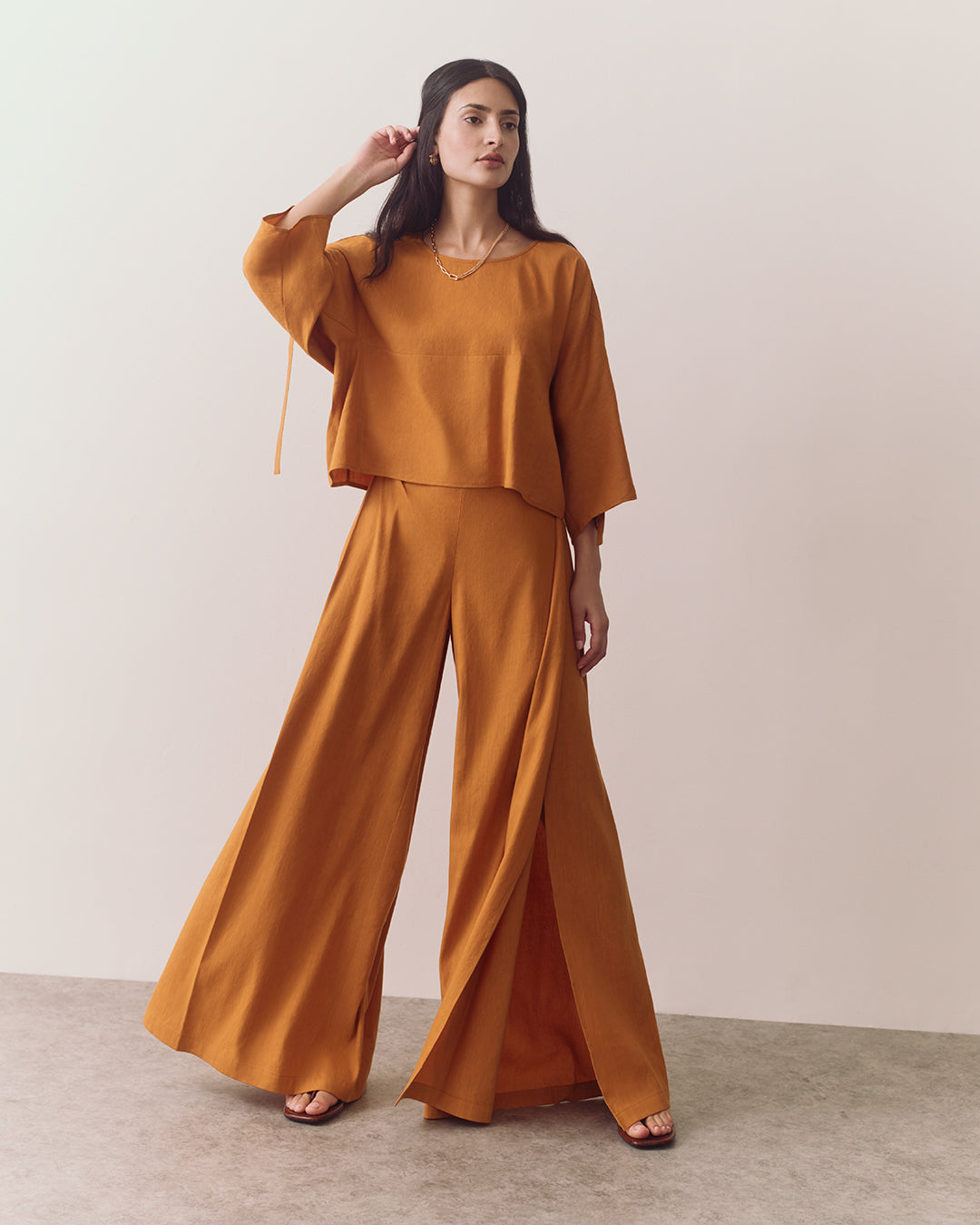 Linen Adjustable Sleeve Top