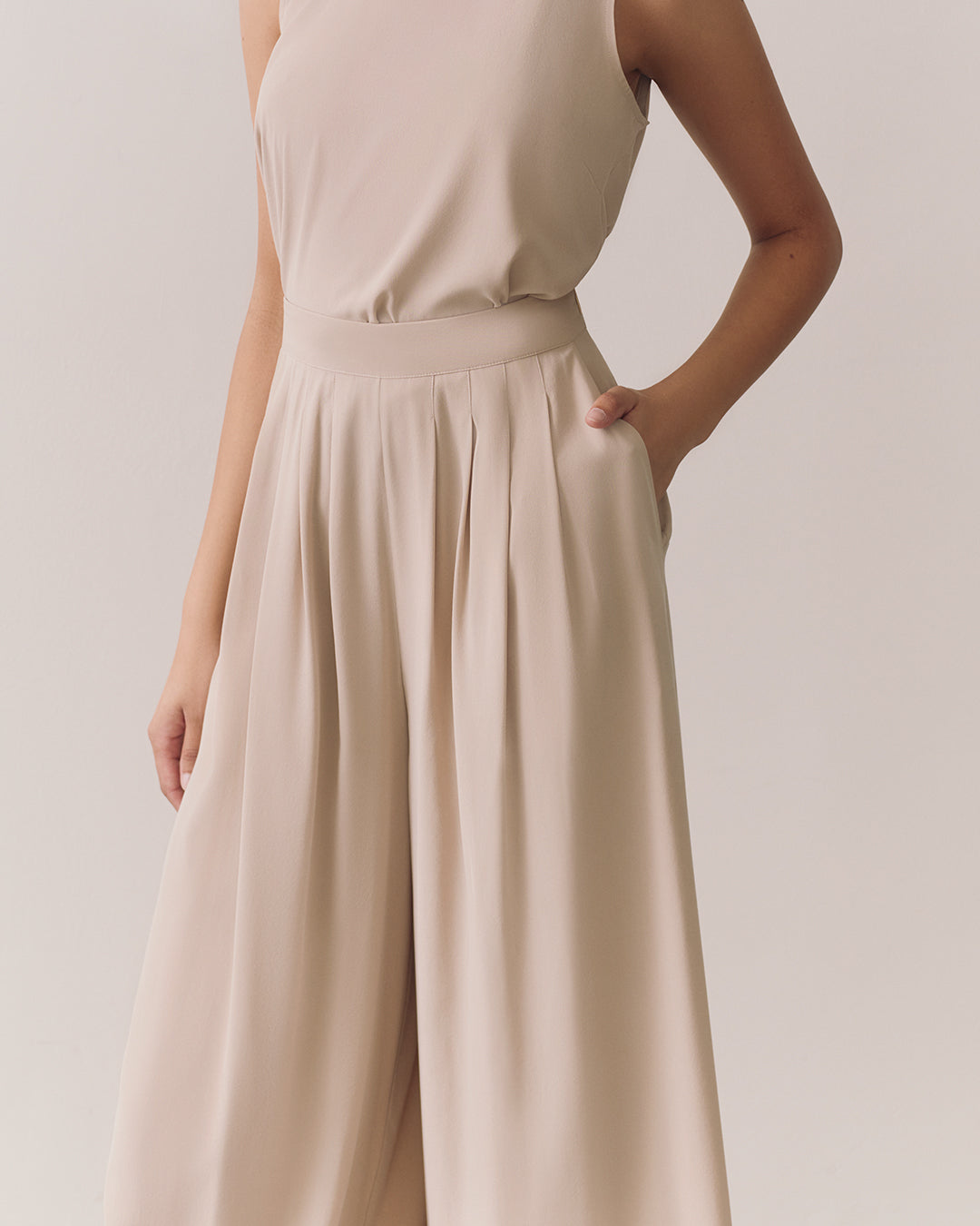 Washable Silk Cropped Pleated Pant