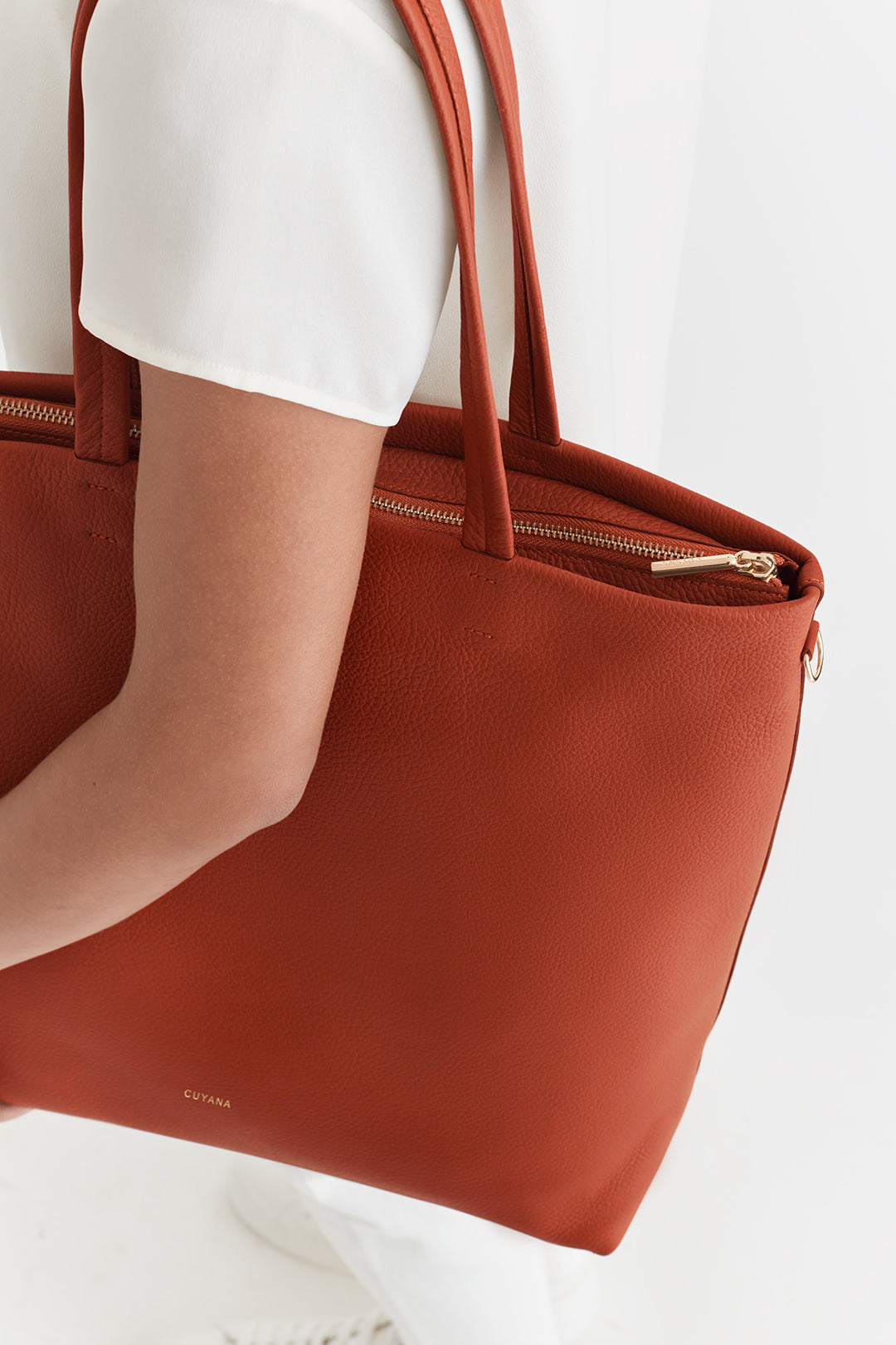 Tall Easy Zipper Tote