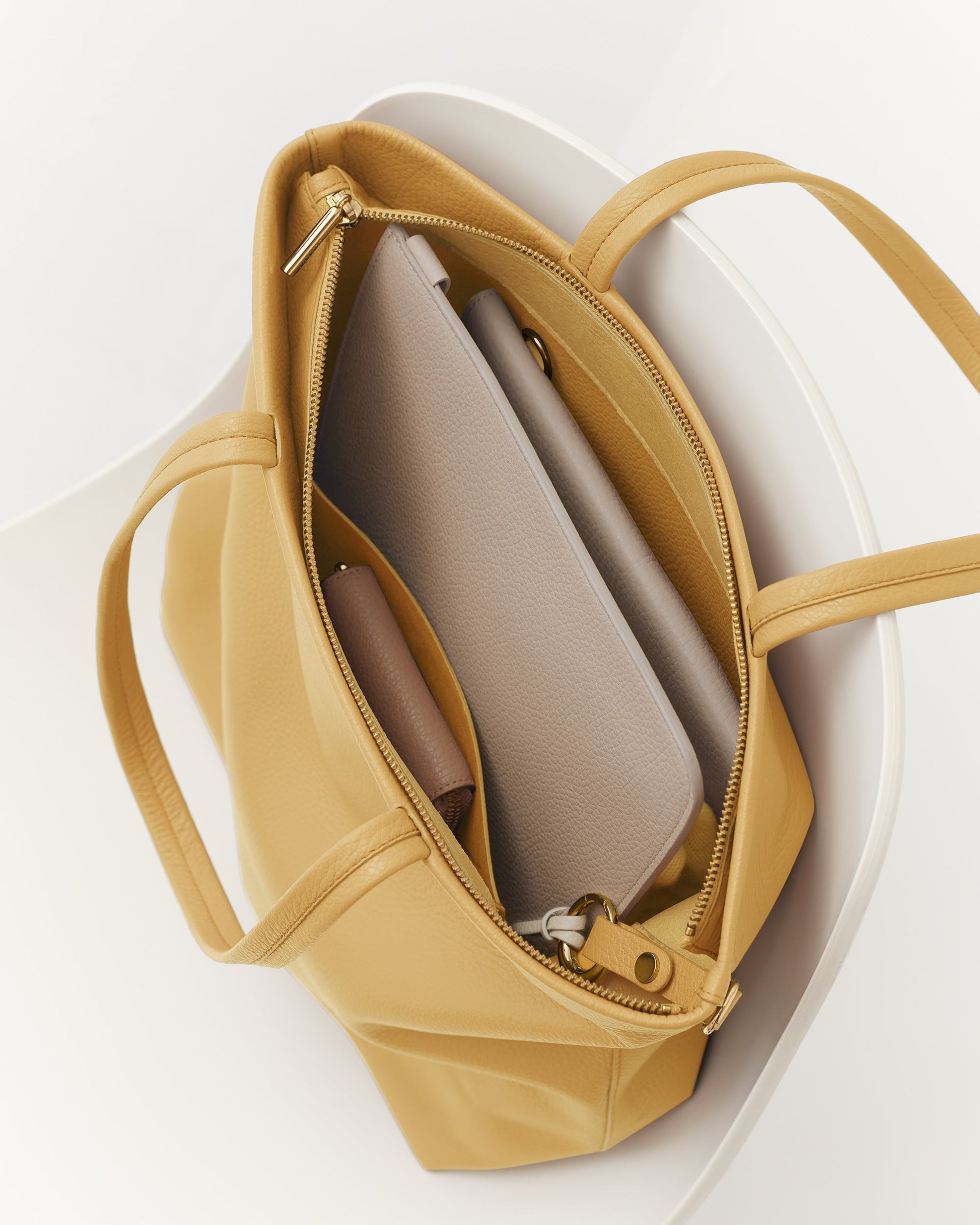 Tall Easy Zipper Tote