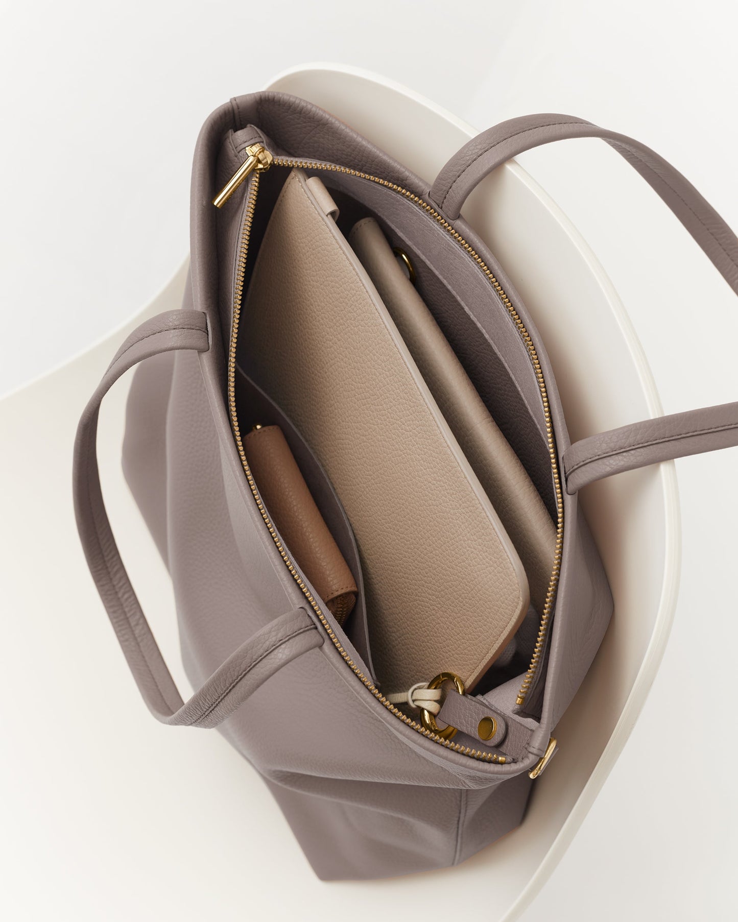 Tall Easy Zipper Tote