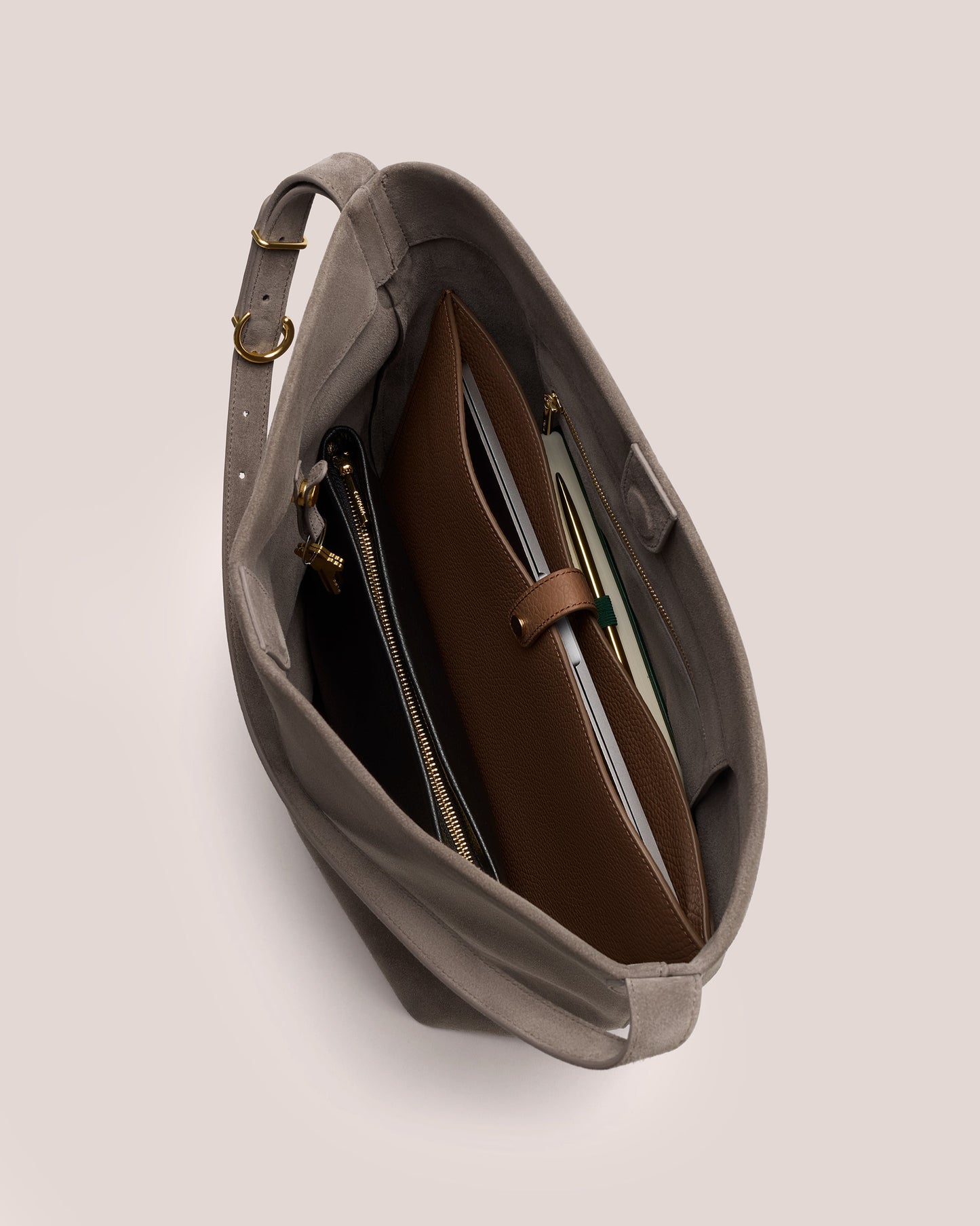 Camina Bucket Bag (Suede)