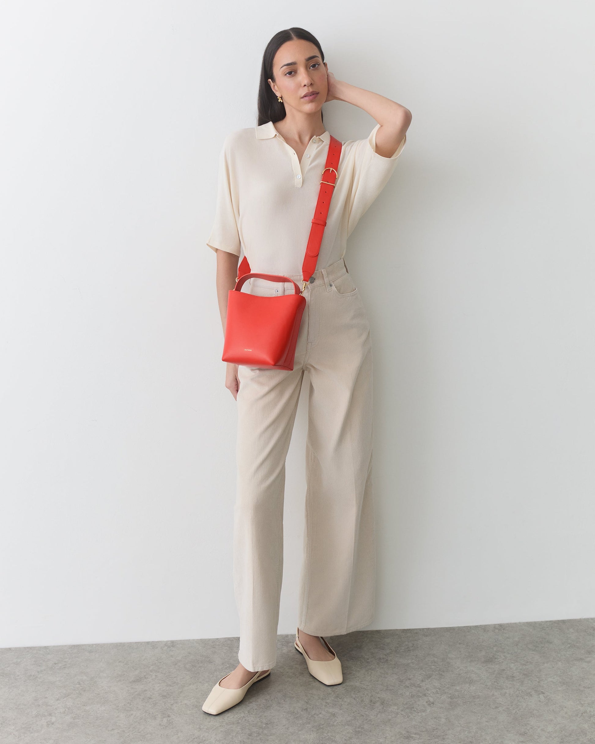Mini Linea Bucket Bag