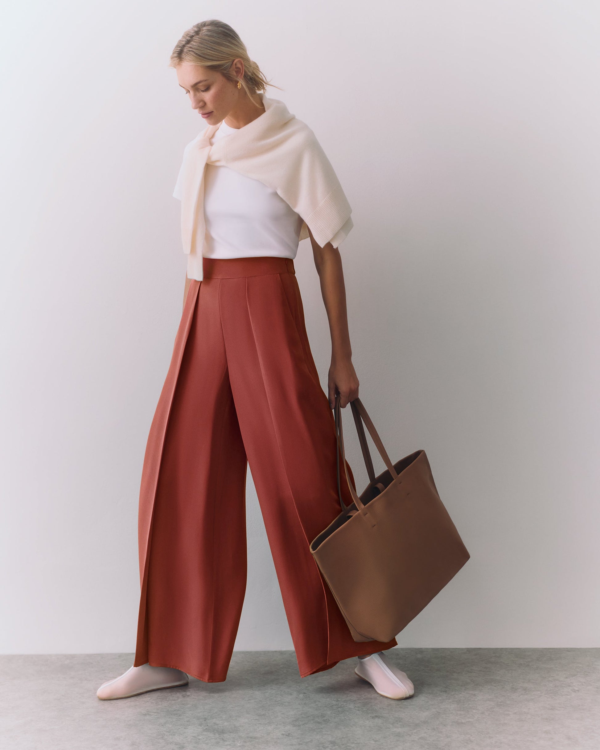 Silk Pleated Pant