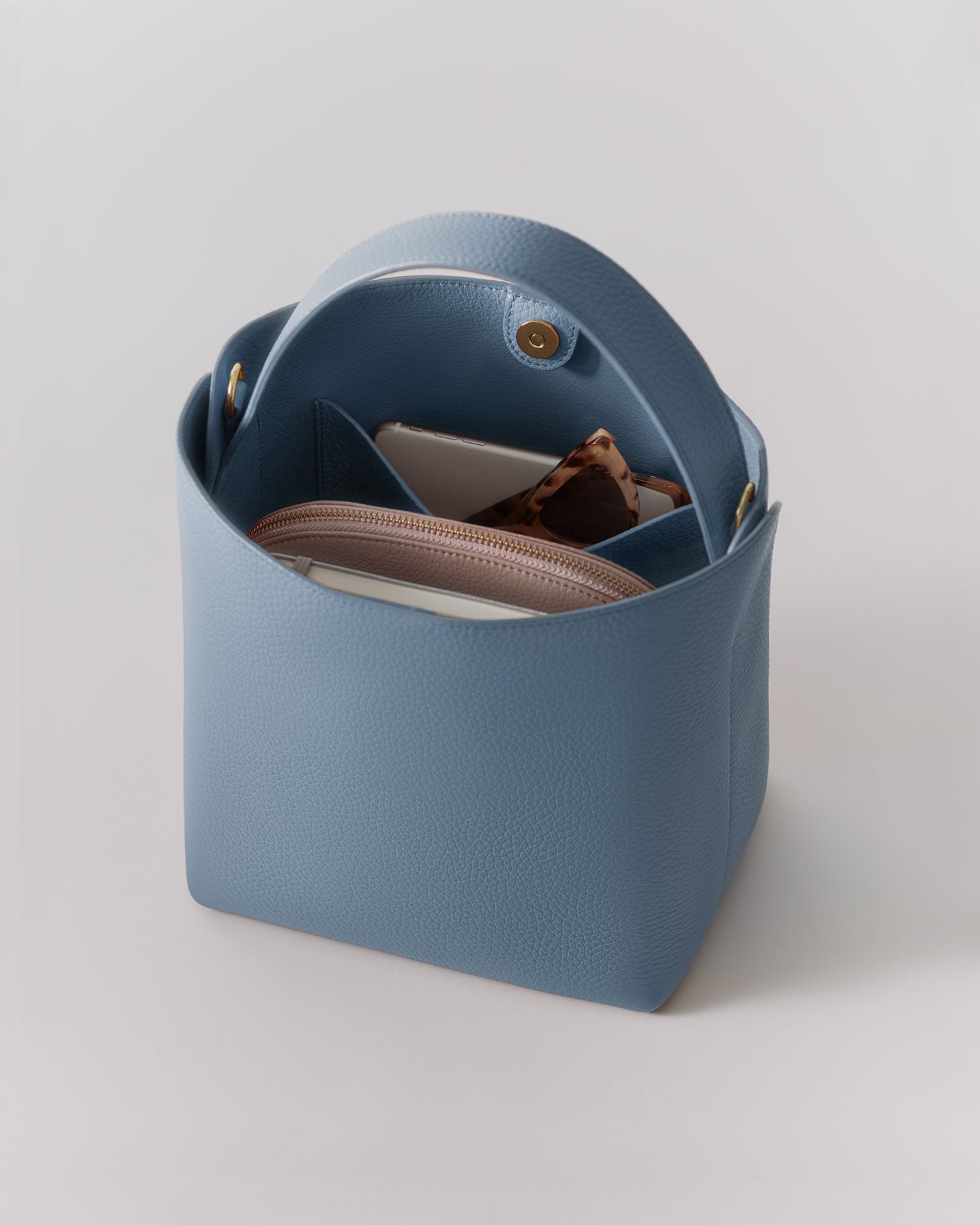 Linea Bucket Bag