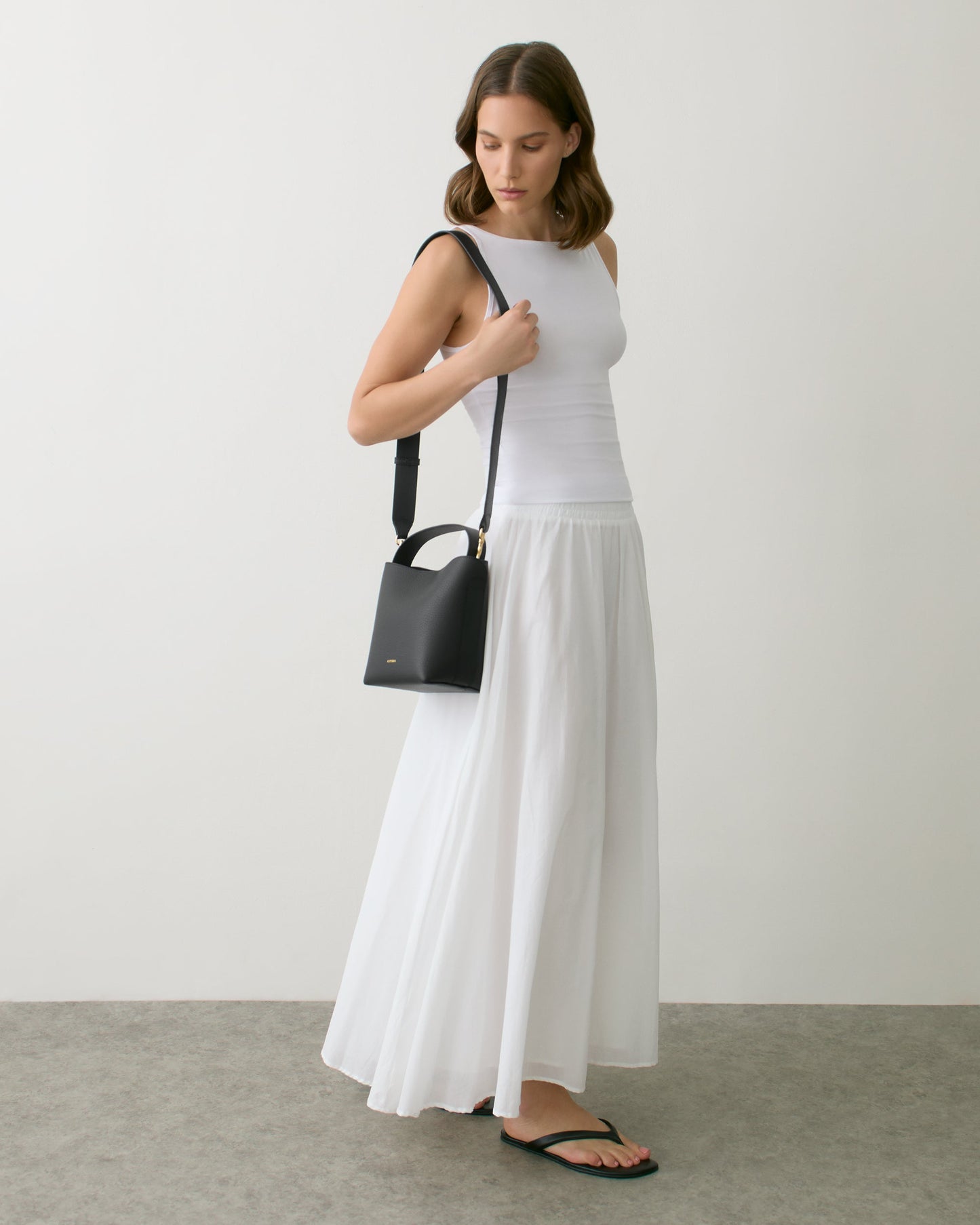 Mini Linea Bucket Bag