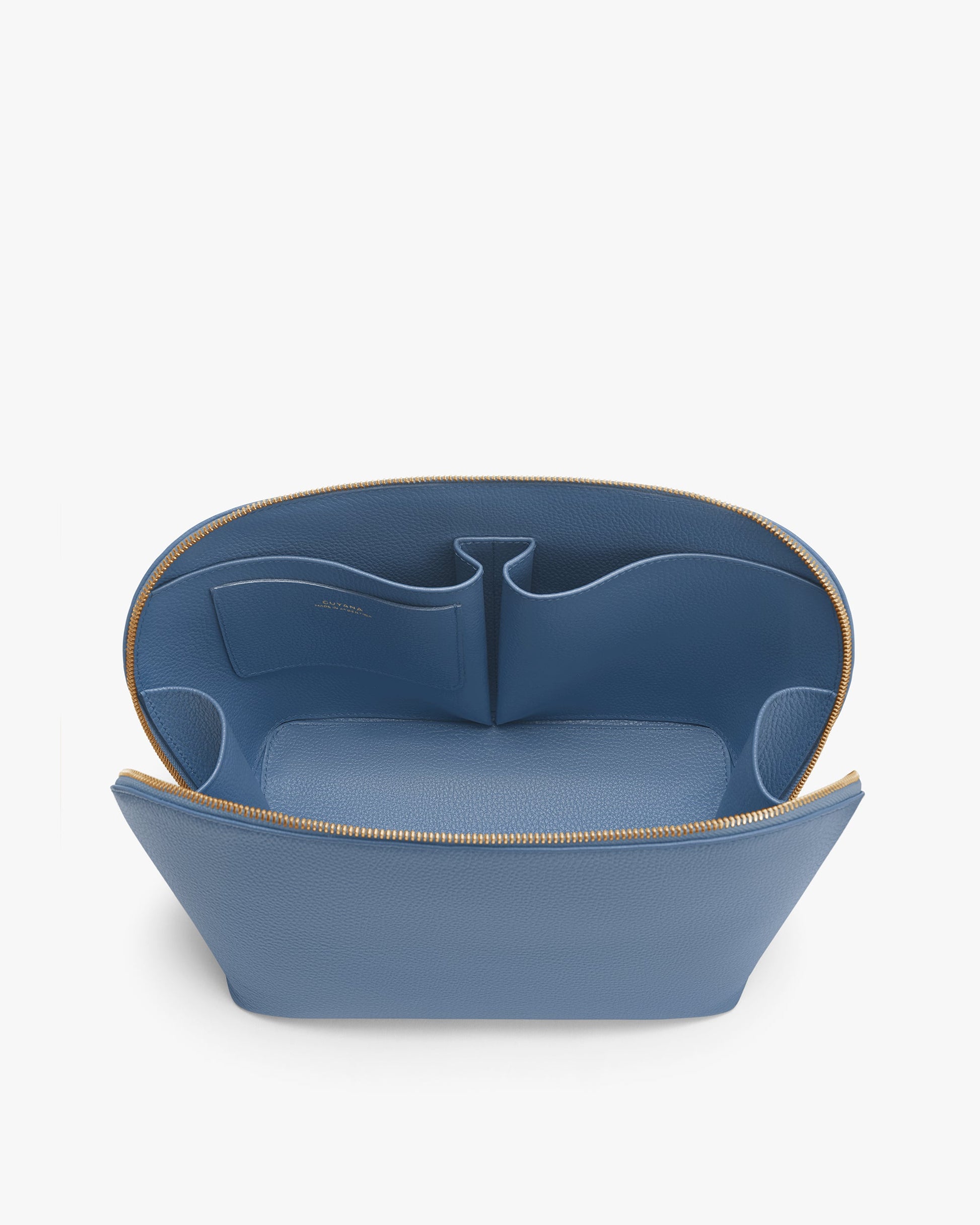 Voyager Travel Case