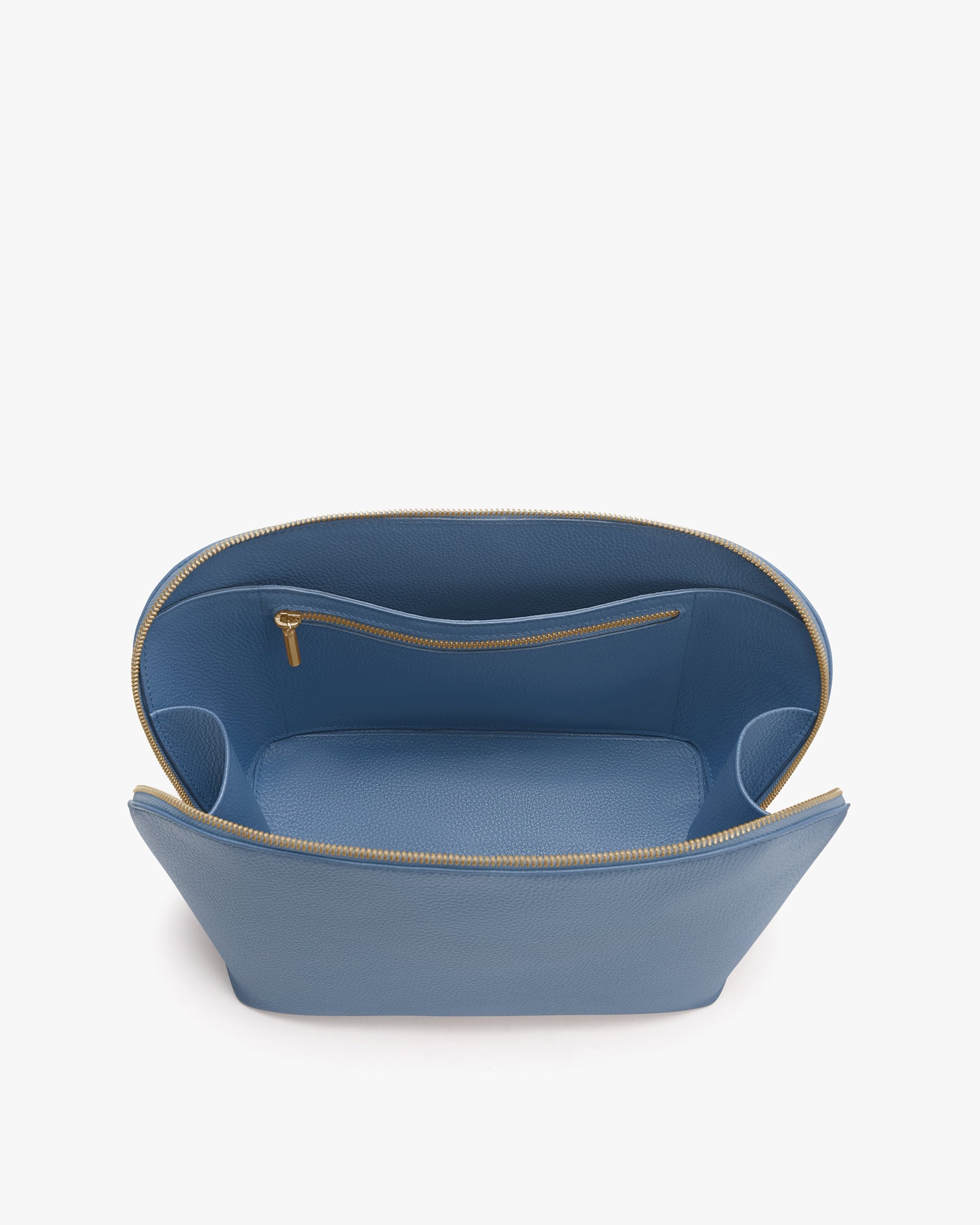 Voyager Travel Case
