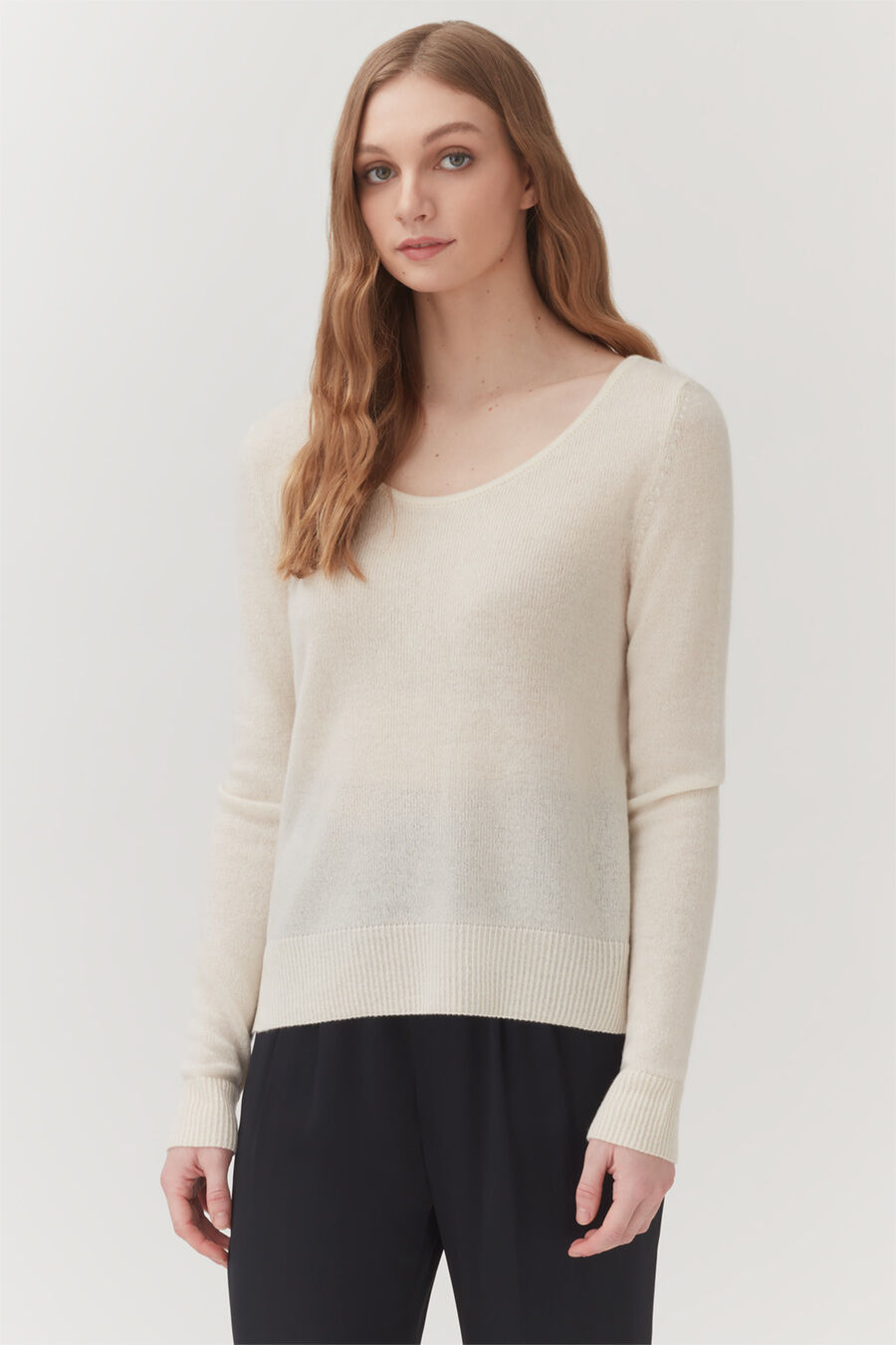 Single-Origin Cashmere Scoop Neck Sweater