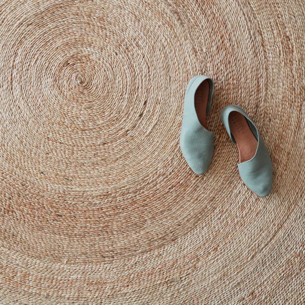 Rassi Handwoven Round Jute Area Rug - 4' Round