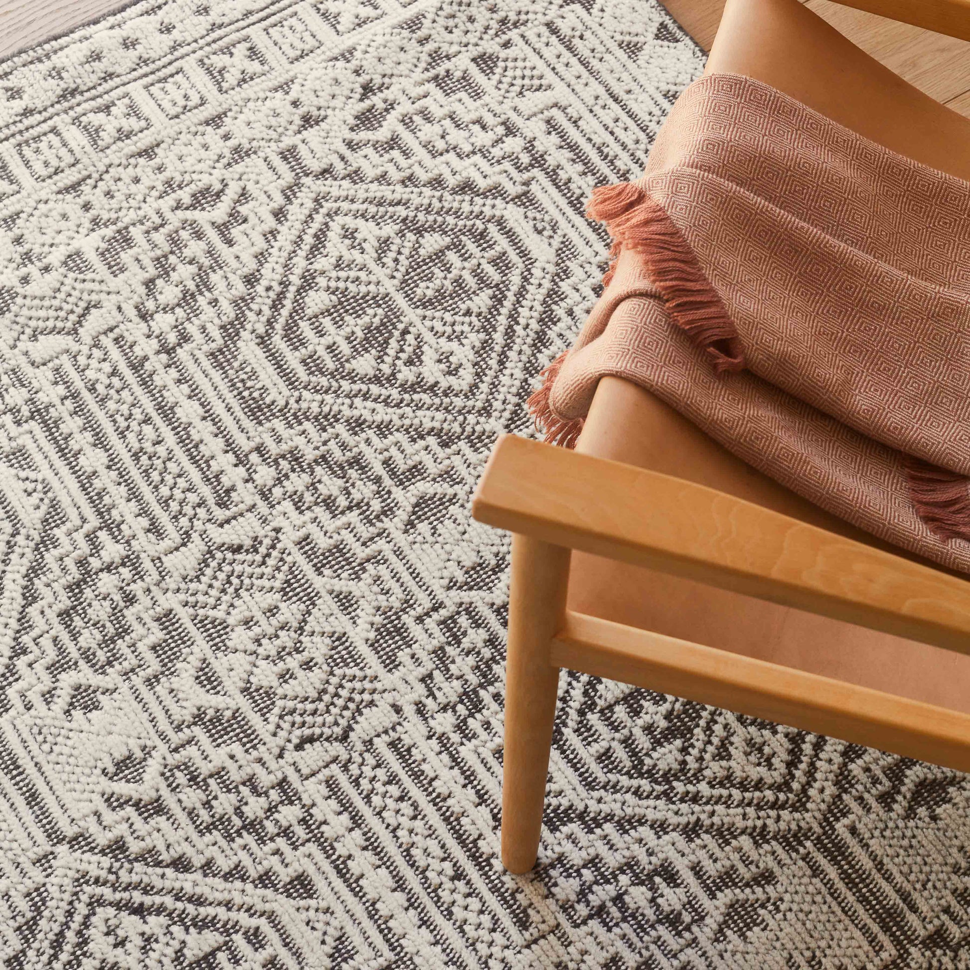 Sabita Wool Hand-Knotted Area Rug