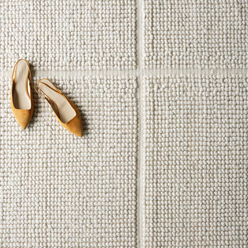 Samir Handwoven Area Rug - 5' x 8'