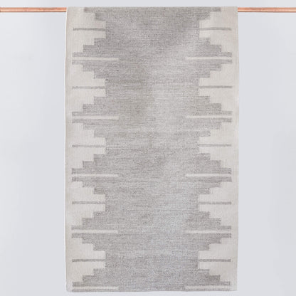 La Cima Handwoven Accent Rug - Grey