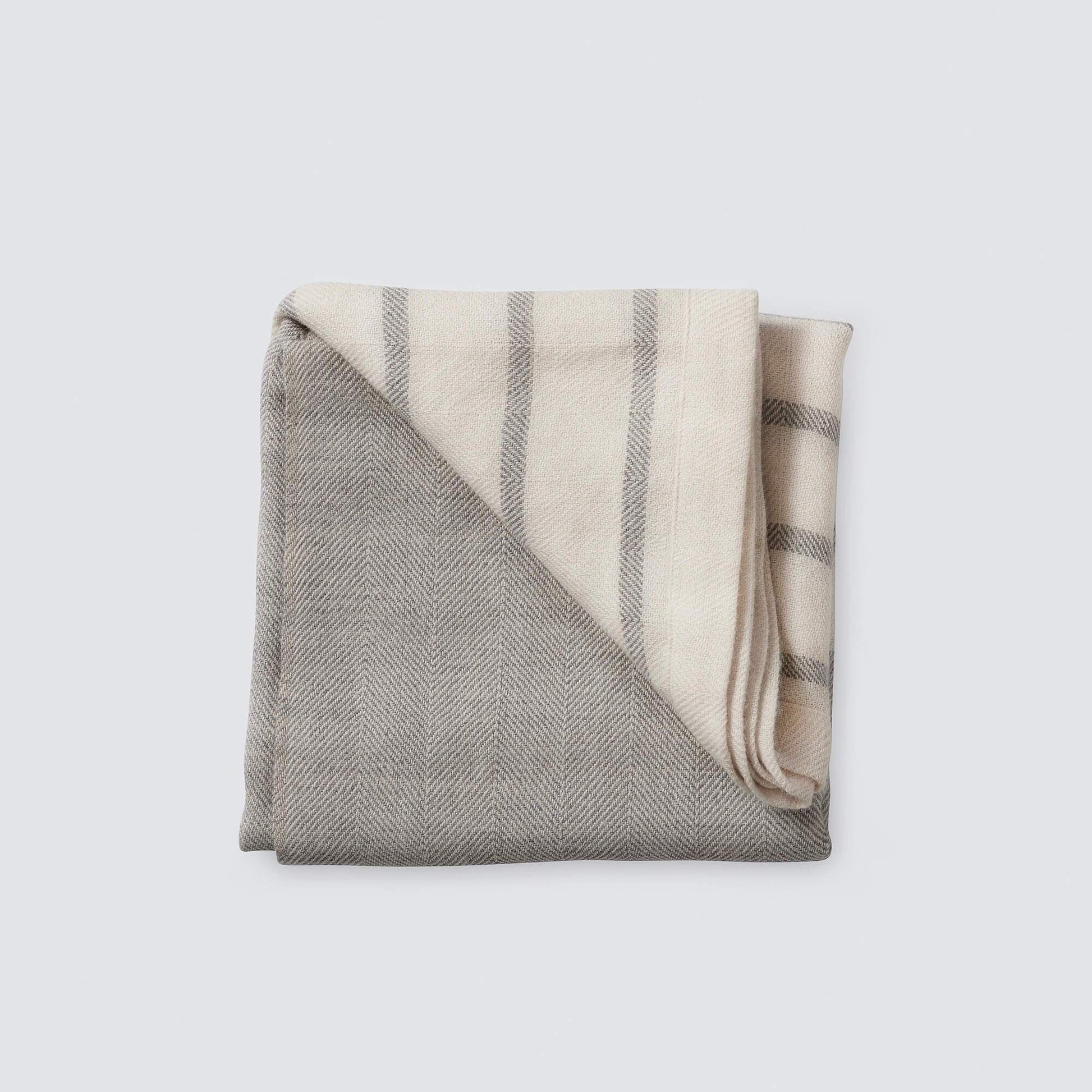 Cuadra Alpaca Throw