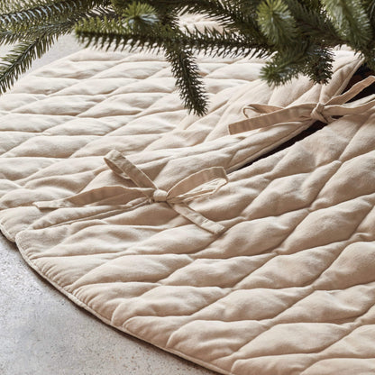 Naveta Velvet Tree Skirt