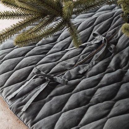 Naveta Velvet Tree Skirt
