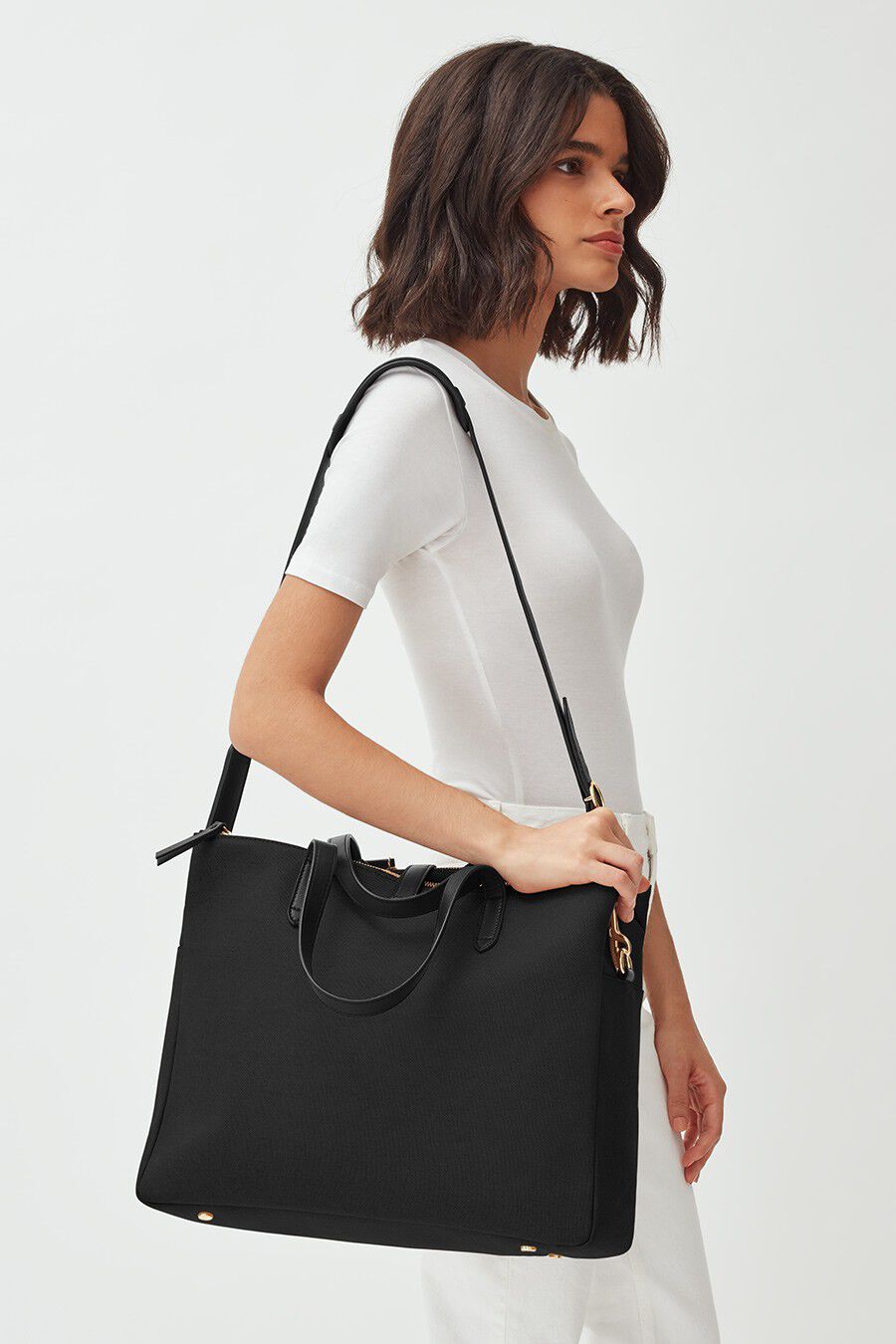 Triple Zipper Overnight